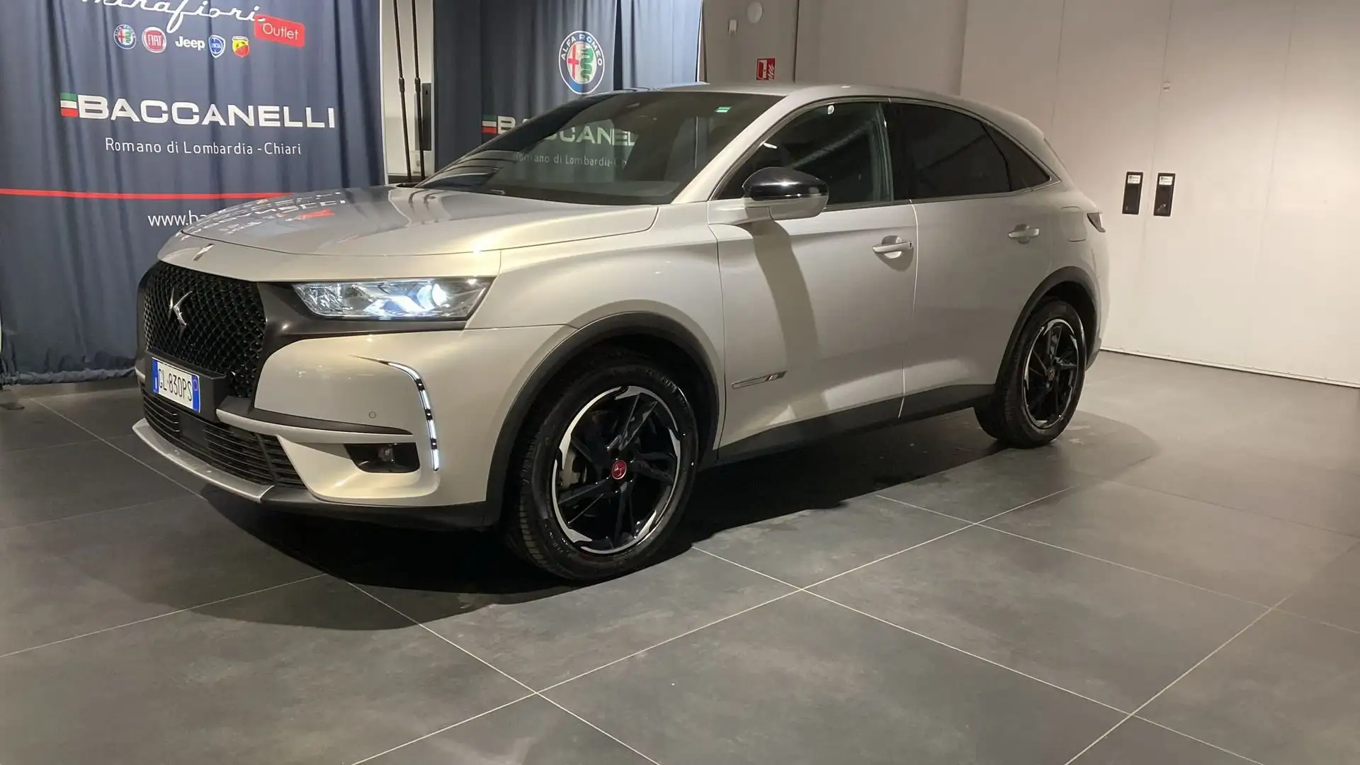 DS Automobiles DS 7 Crossback DS 7 Crossback E-Tense Performace Line Сірий - 1
