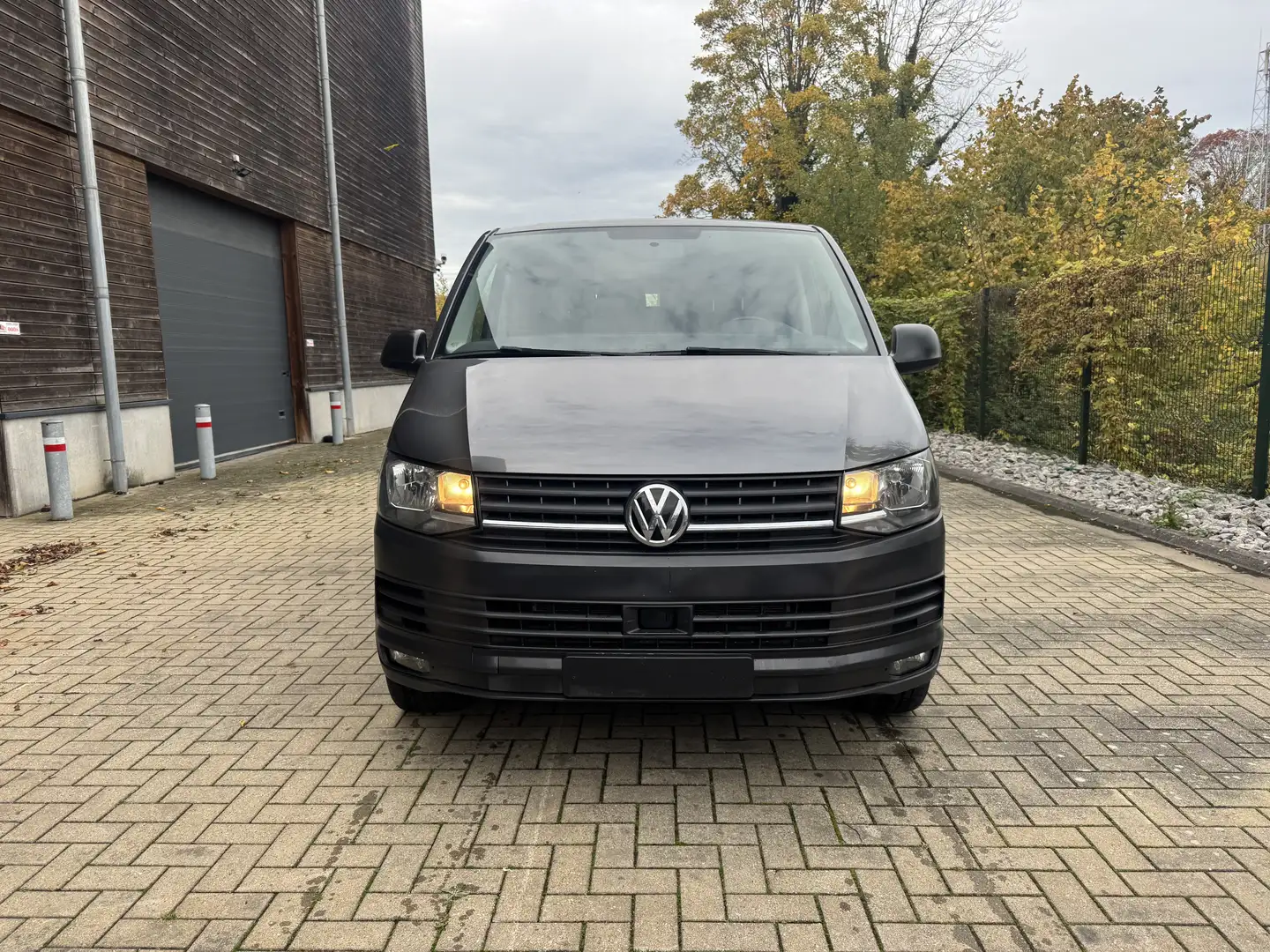 Volkswagen T6 Transporter MHD DSG Lang 4 PLACE C/T Gris - 2
