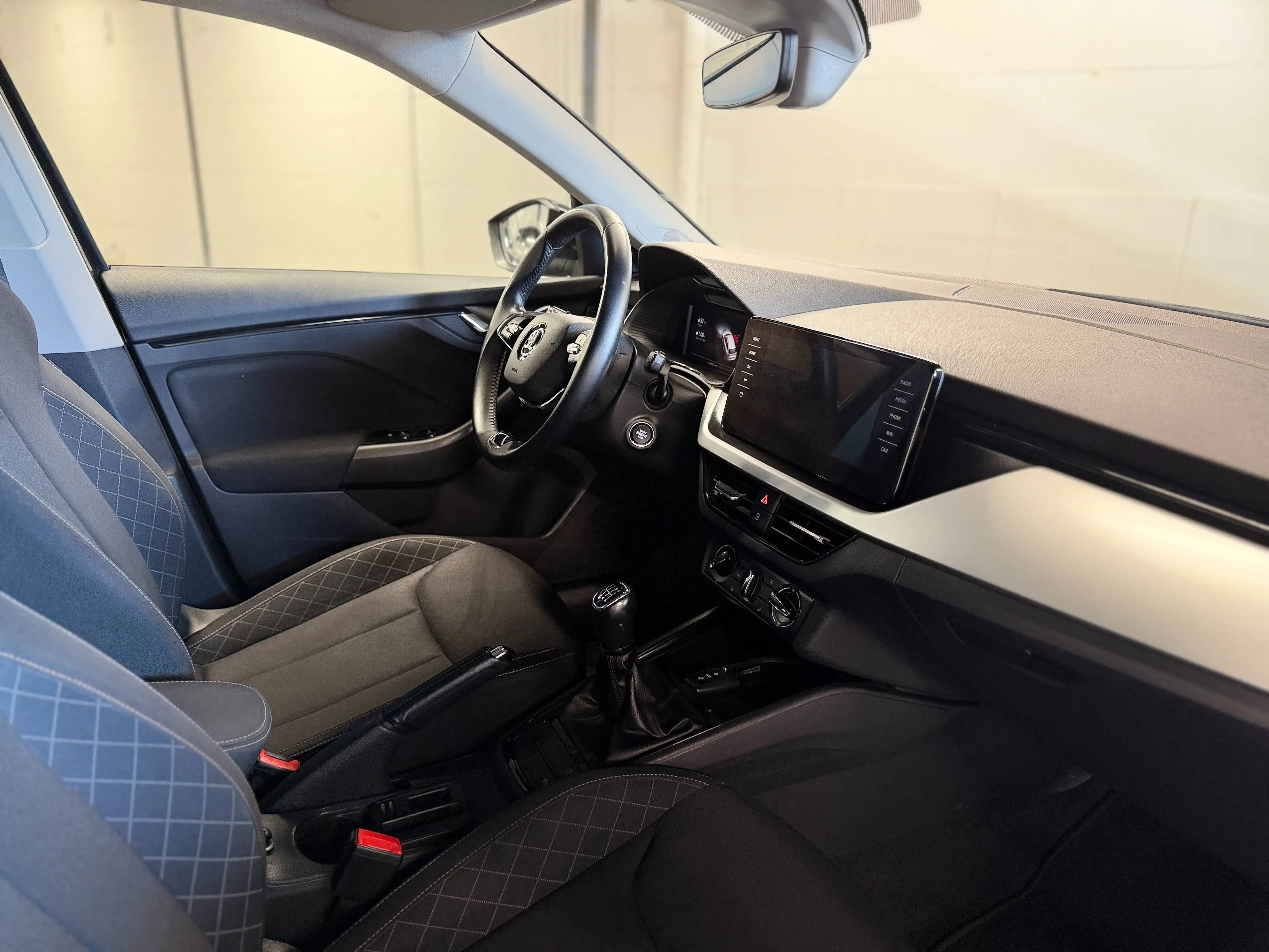 Skoda Kamiq Kamiq 1.0 TSI Ambition — photo 14