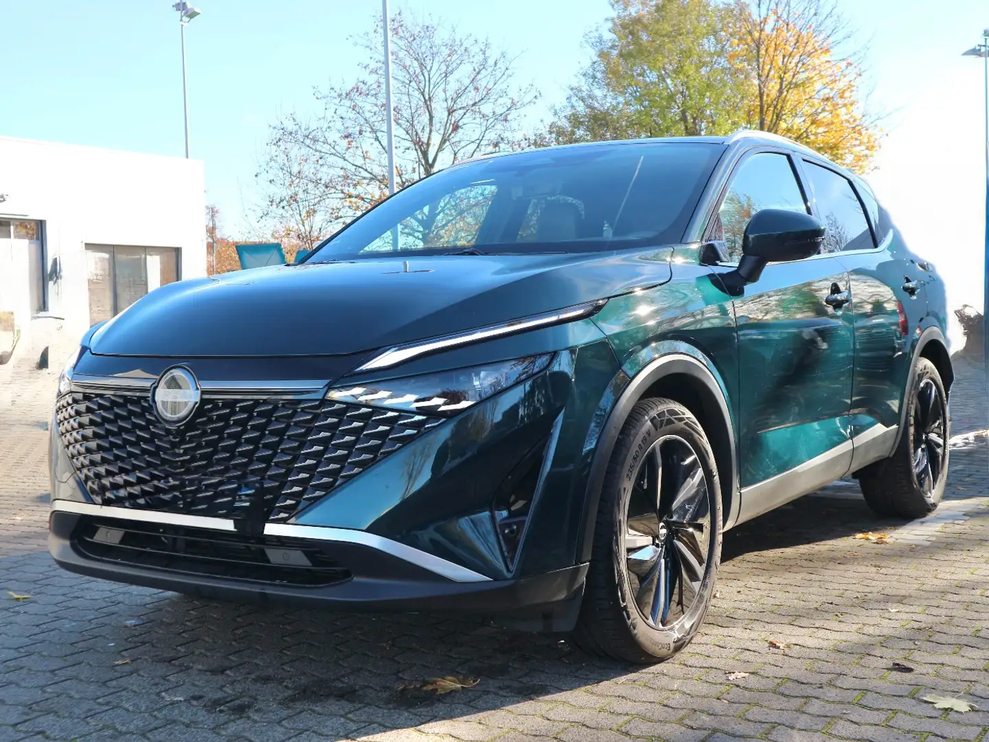 Nissan Qashqai TEKNA 1.5 VC-T e-POWER 4x2 ProPilot Verde - 2