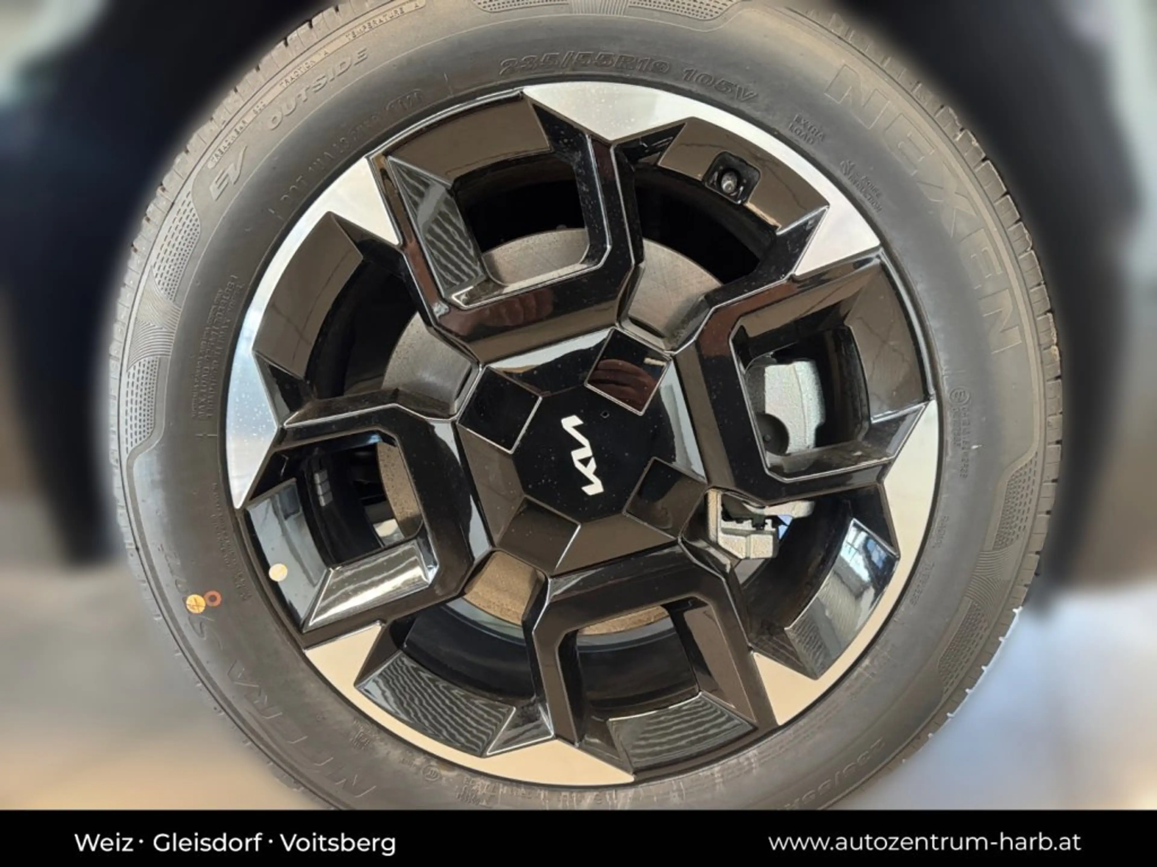 Kia EV5 /GT-LINE/81,4KWH/AT/FWD/216/MY26 — photo 13