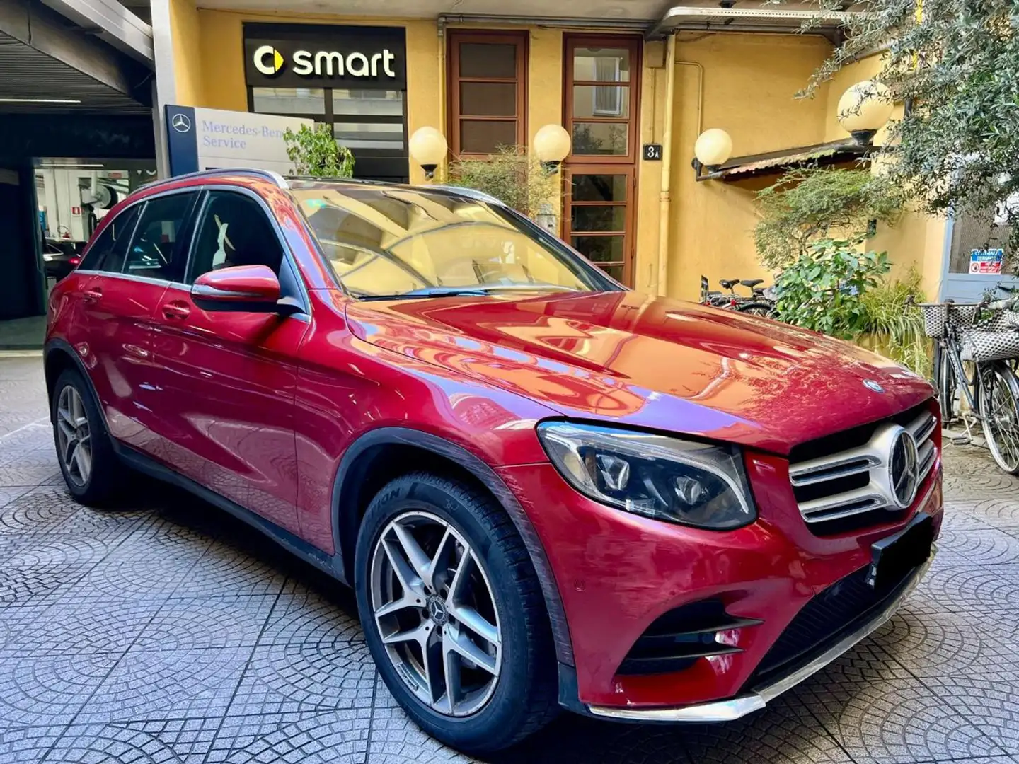 Mercedes-Benz GLC 250 d 4Matic Premium Rood - 1
