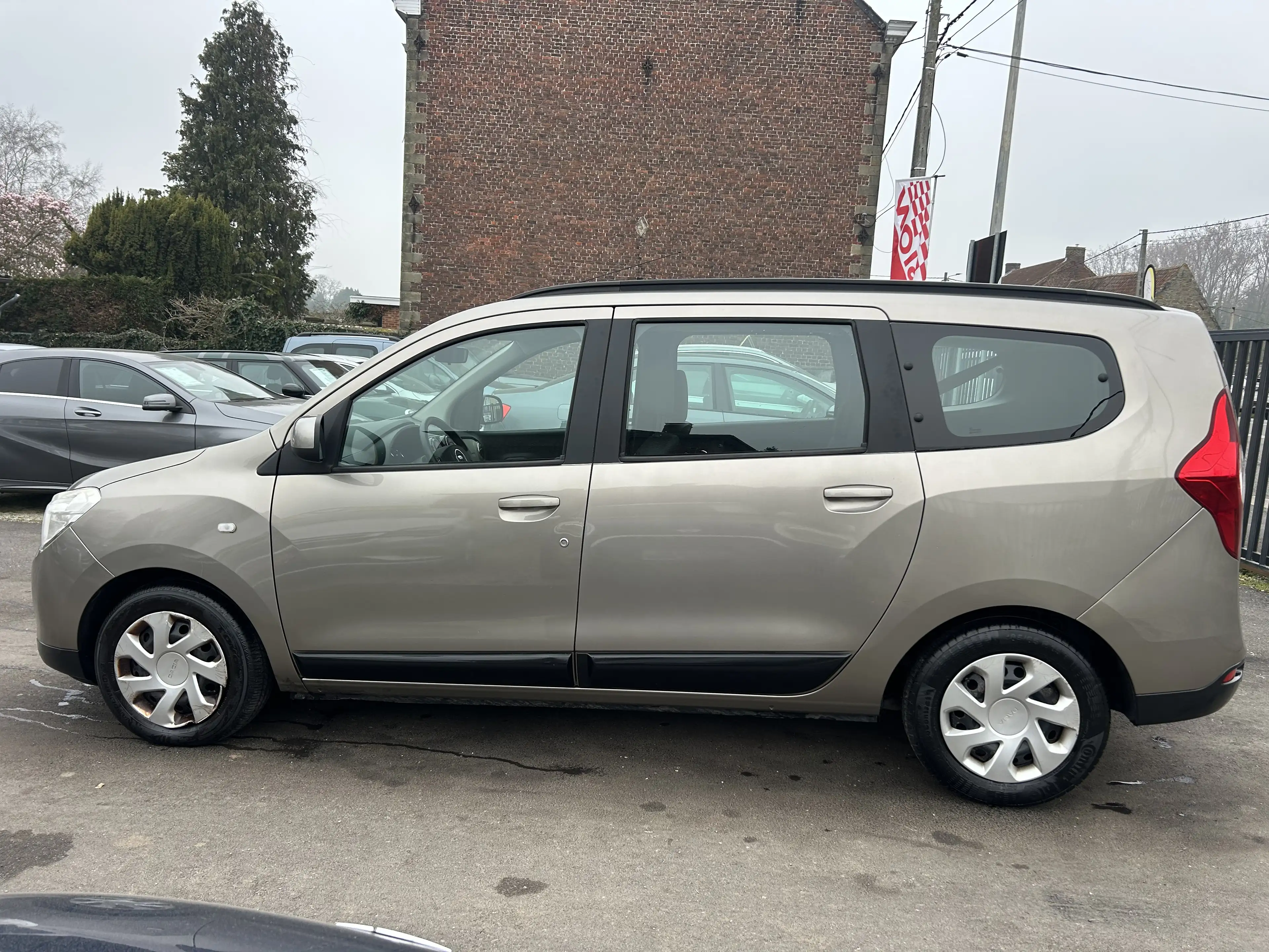 Dacia Lodgy 1.5dCi 1er proprio 7 PLACES***CLIM/GPS/CAPTEURS*** — photo 8