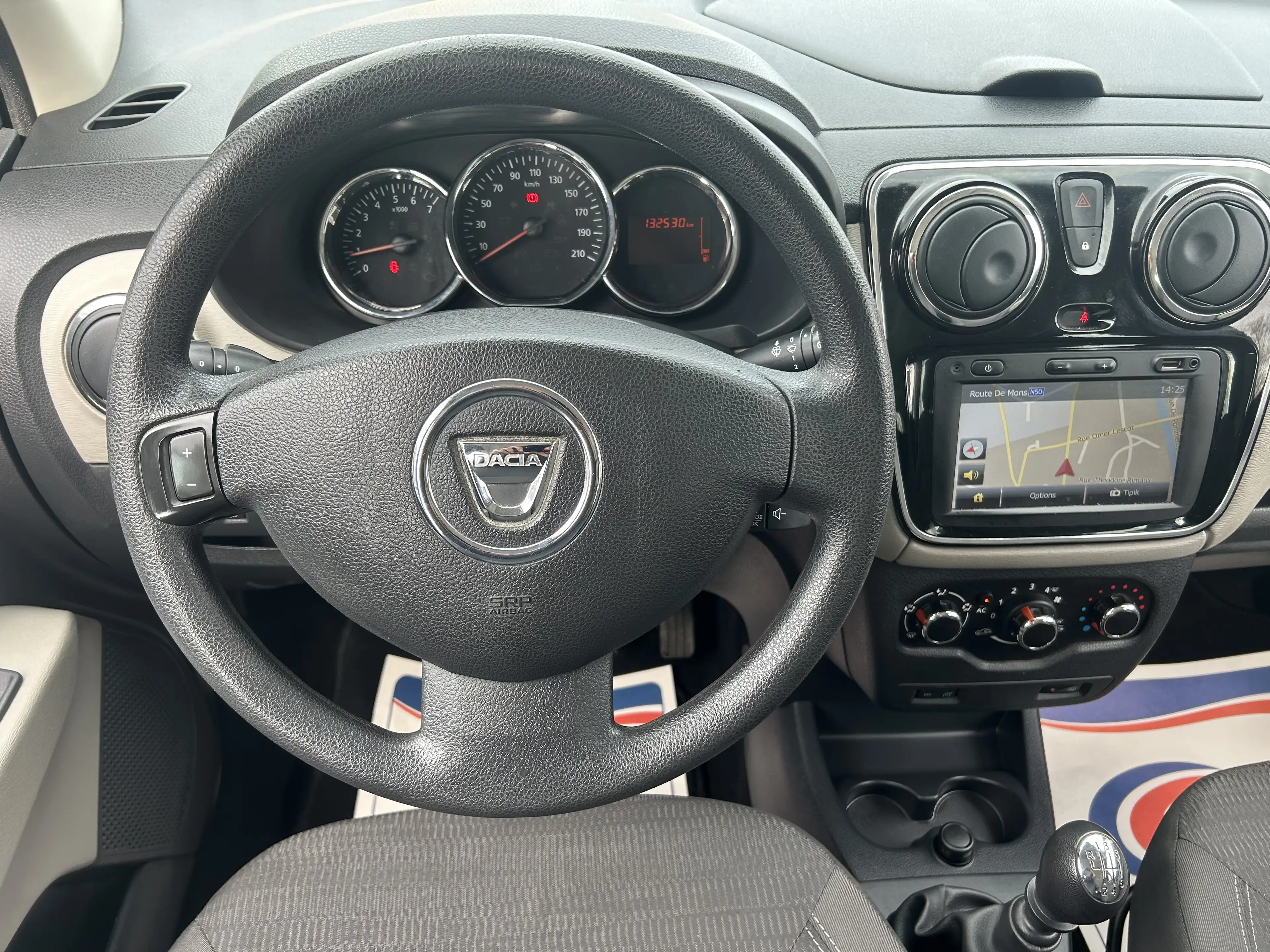 Dacia Lodgy 1.5dCi 1er proprio 7 PLACES***CLIM/GPS/CAPTEURS*** — photo 15