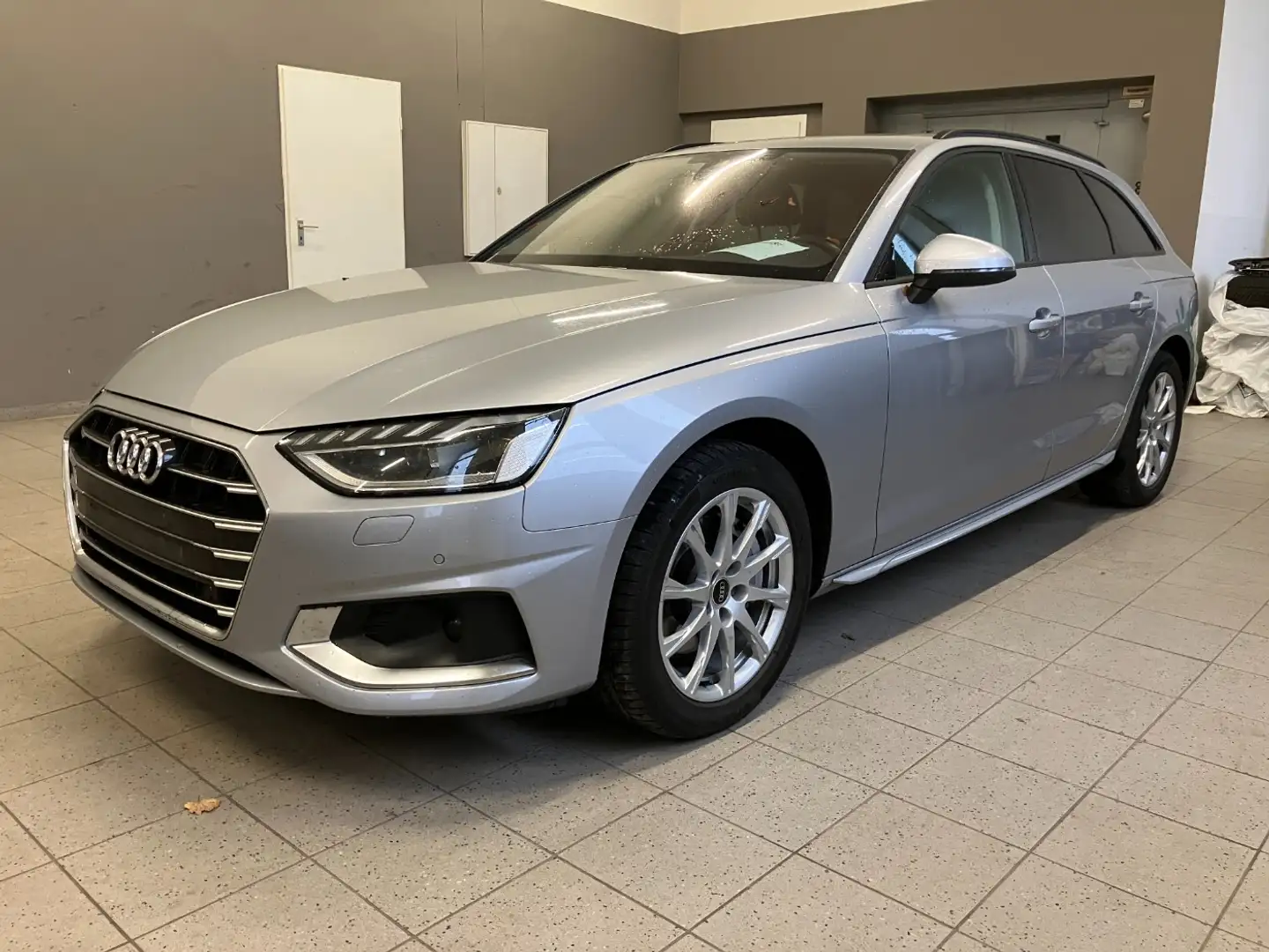 Audi A4 Avant 40 TDI Advanced S tronic AHK*Pano*RFK*ACC*Na Argent - 2