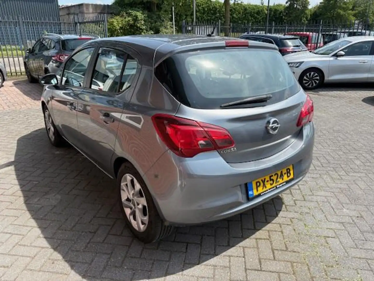 Opel Corsa 1.4 Edition , LPG G3 Grijs - 2