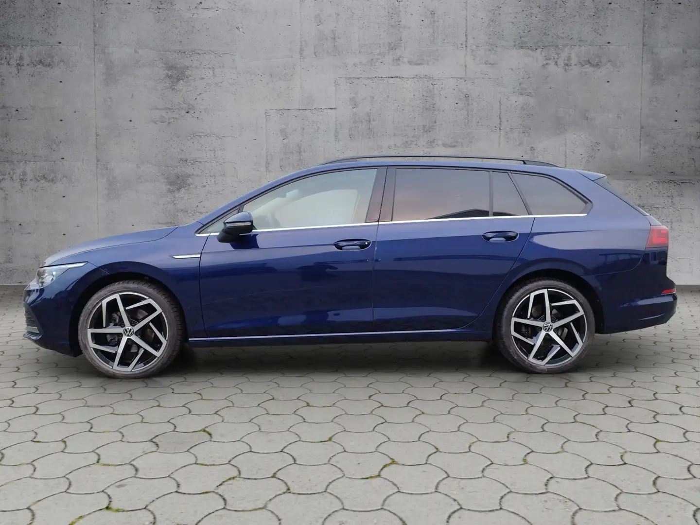 Volkswagen Golf Variant VIII Variant Style 1.5 eTSI DSG BusinessPrem. IQ. Blau - 2