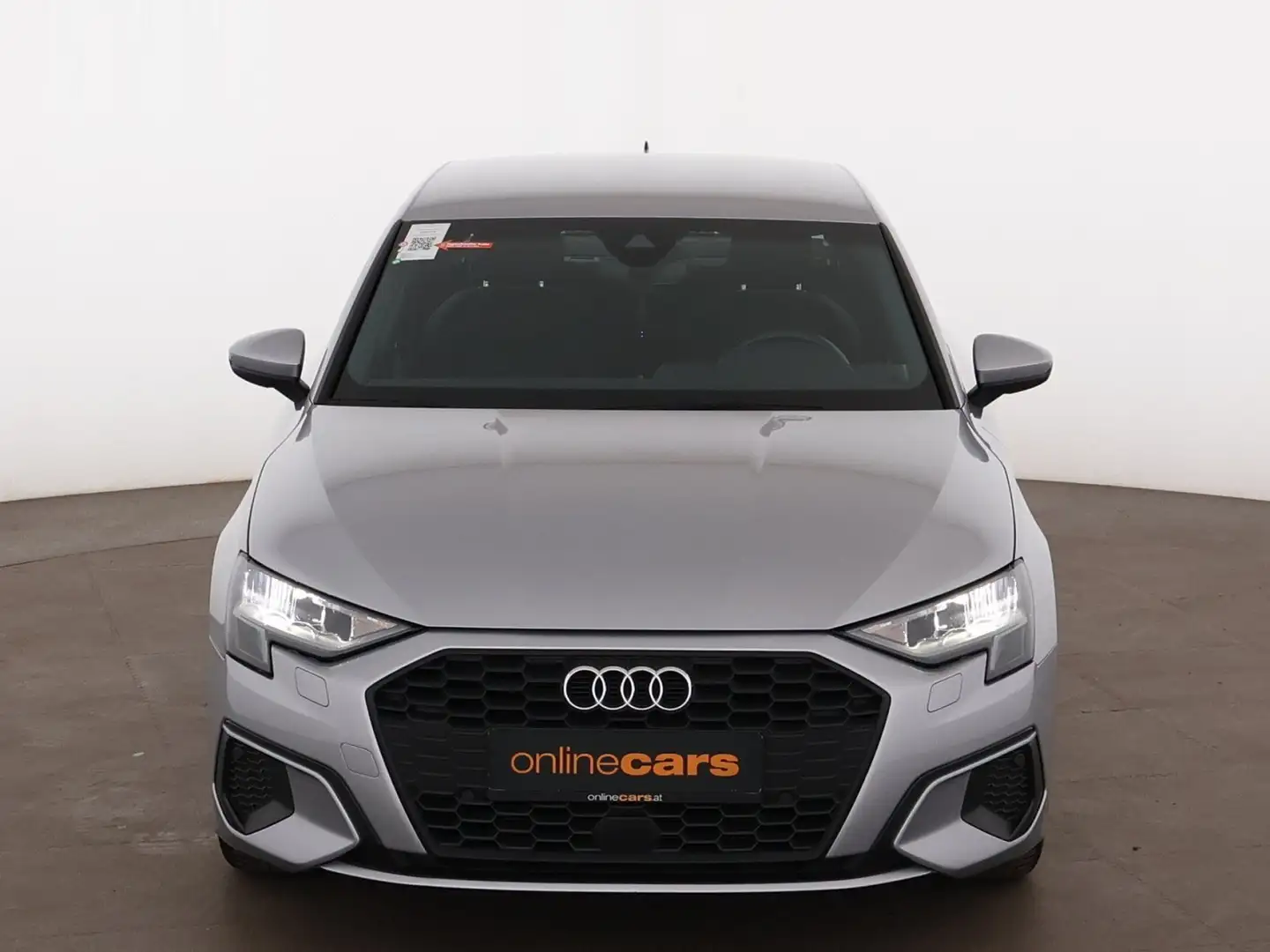 Audi A3 Limousine 30 TDI Aut LED RADAR NAVI ASSIST PDC Silber - 2