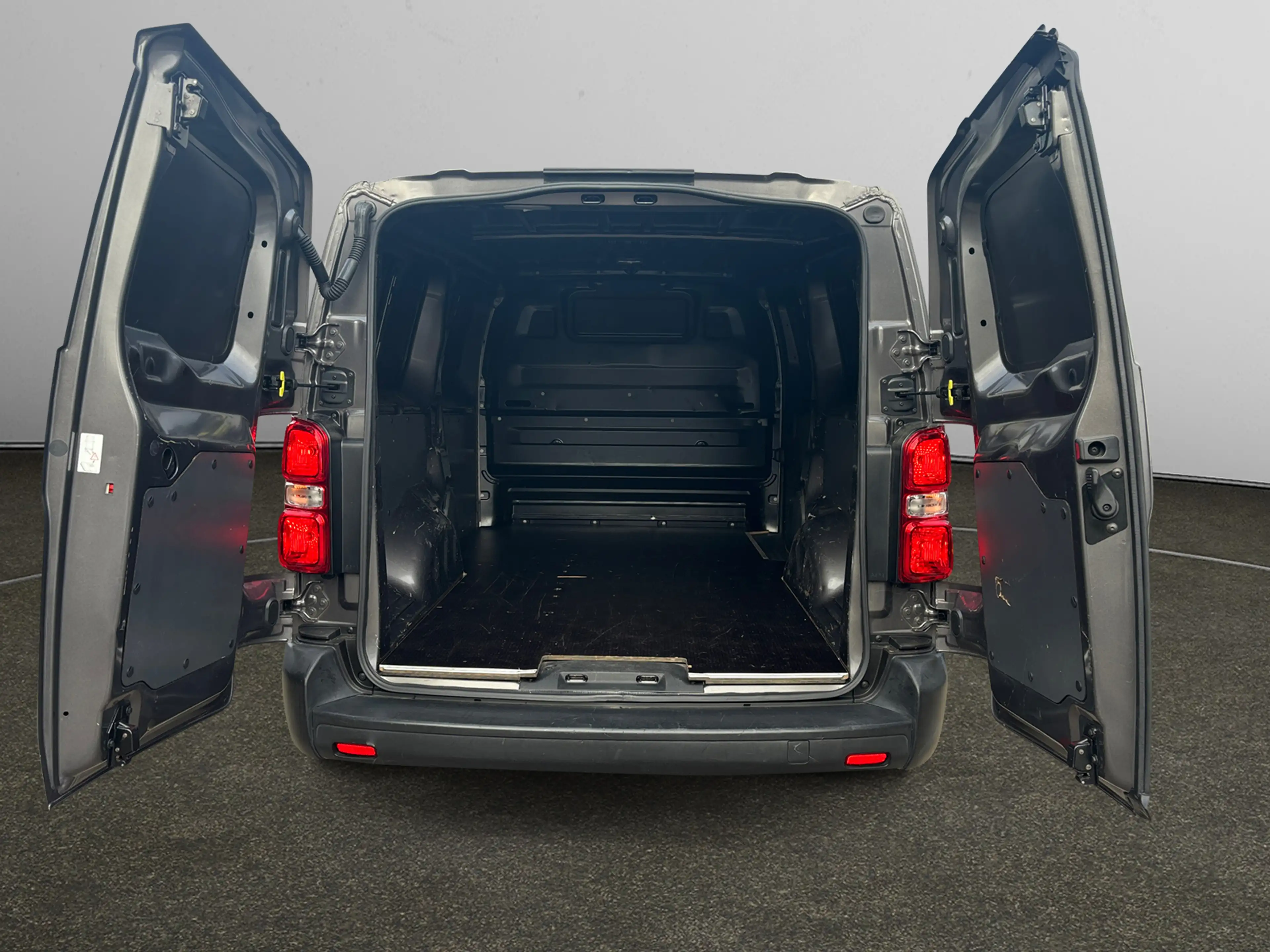 Toyota Proace Worker 2.0 D-4D Live Long Aut- L3H1, CarPlay, Andr — photo 3