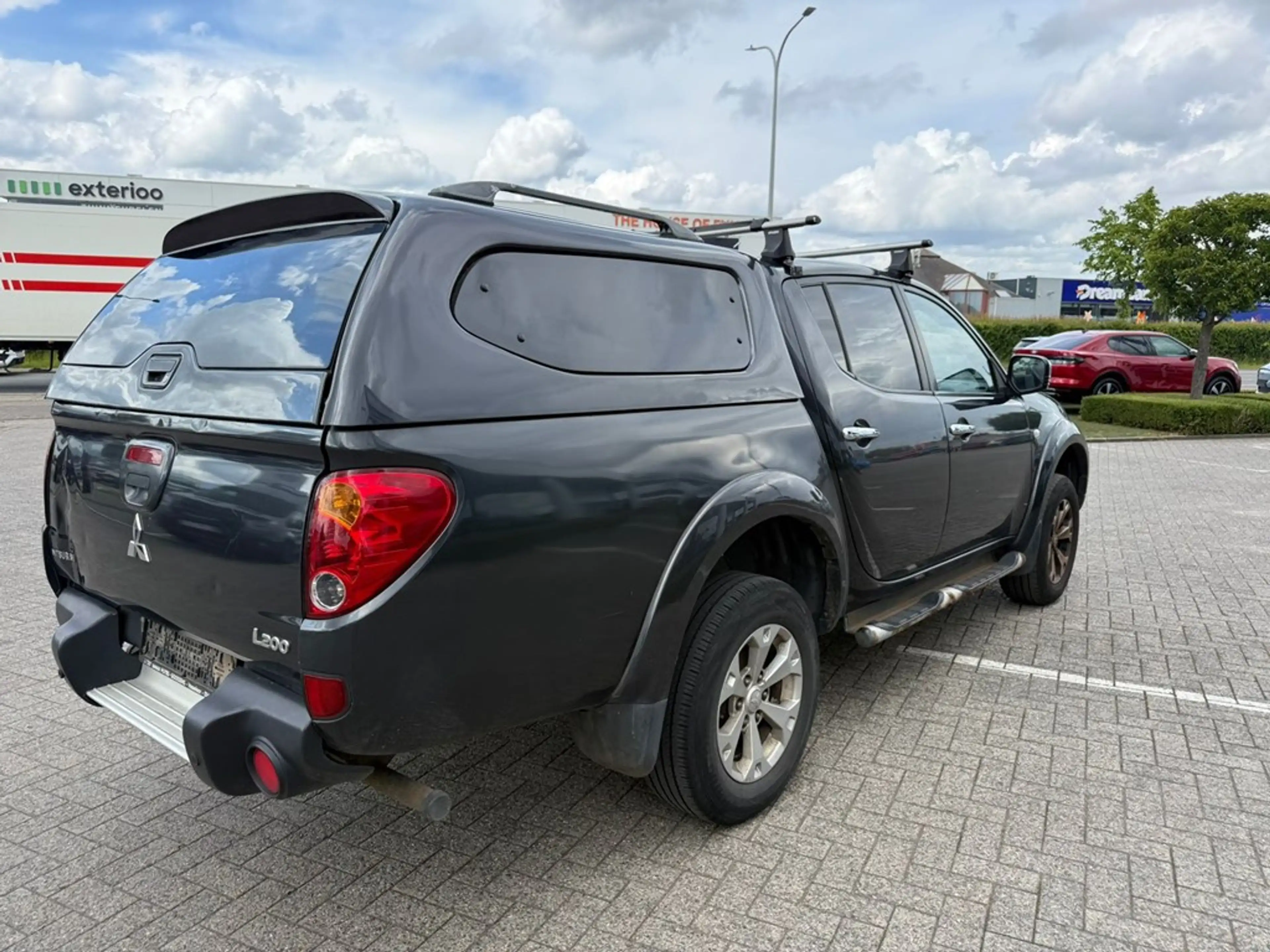 Mitsubishi L200 Enkel voor professionele verkoop. — photo 10