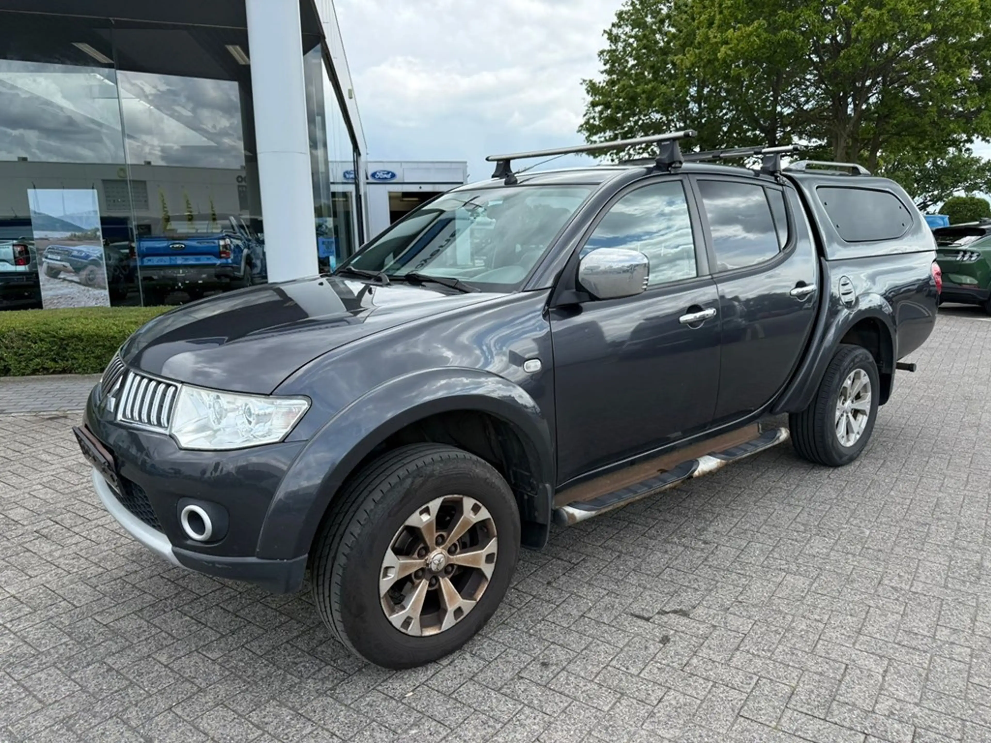Mitsubishi L200 Enkel voor professionele verkoop. — photo 3