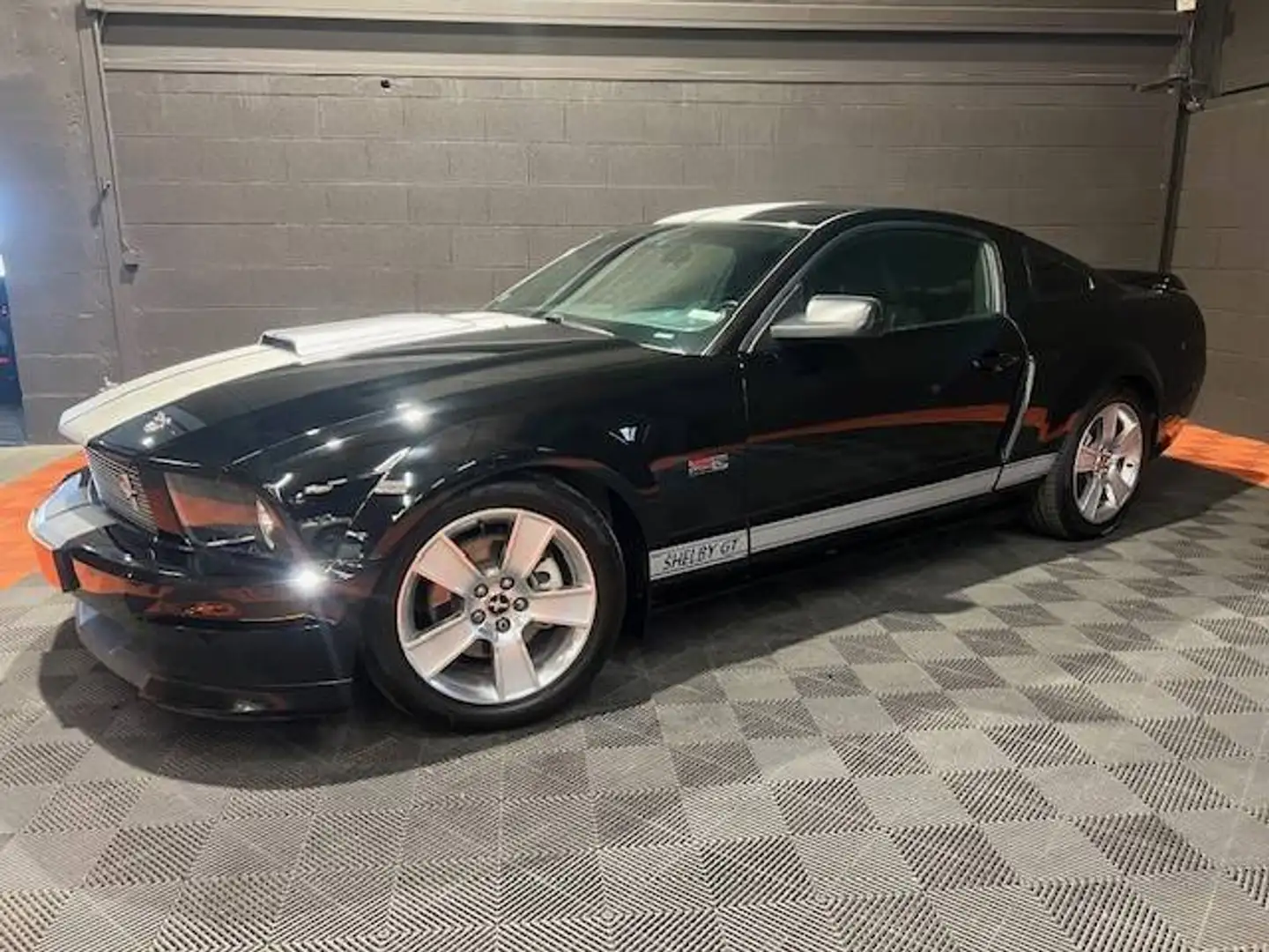 Ford Mustang 4.6 v8 325 ch Shelby GT350 Schwarz - 2