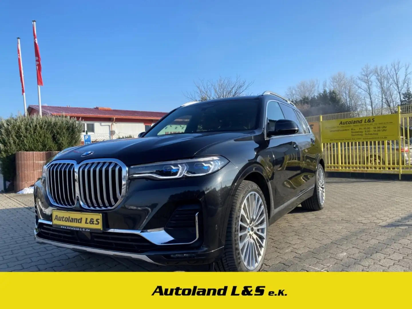 BMW X7 xDrive 40 i Design Pure Excellence,LED,PDC,SH,Navi Schwarz - 1