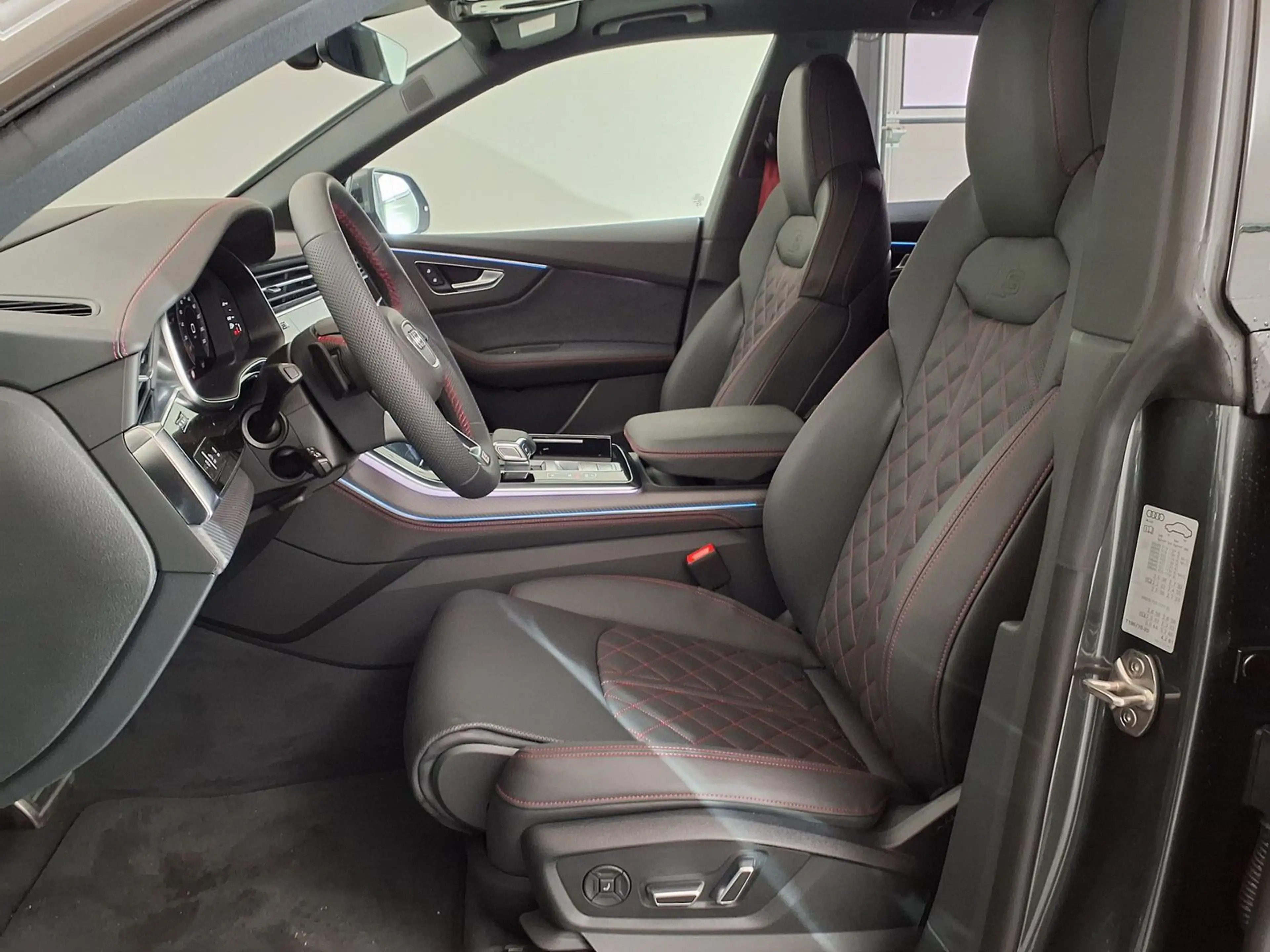 Audi Q8 S line HuD|Stand-Hzg|AHK|RFK|PANO|Matrix|L... — photo 9
