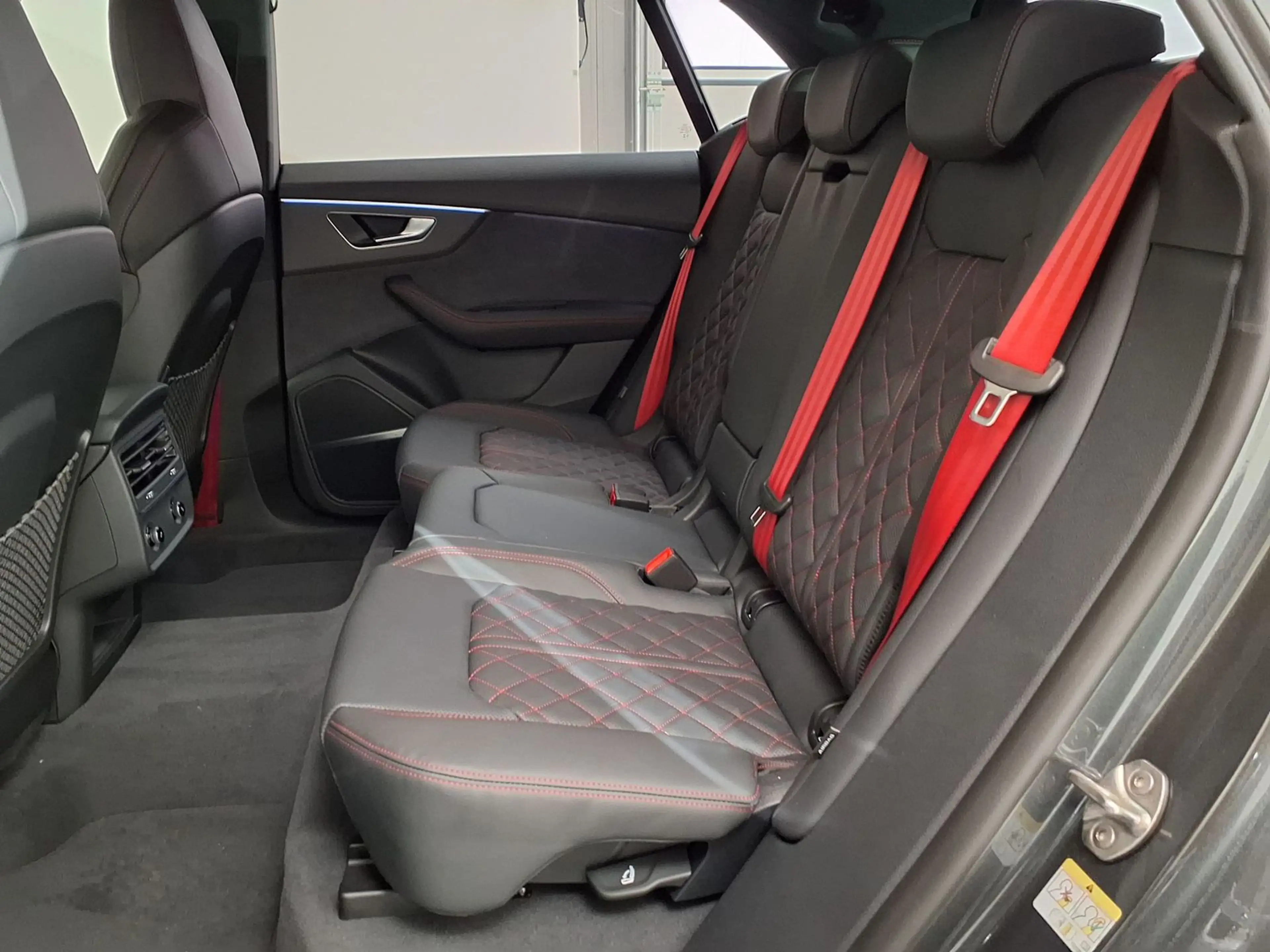 Audi Q8 S line HuD|Stand-Hzg|AHK|RFK|PANO|Matrix|L... — photo 10