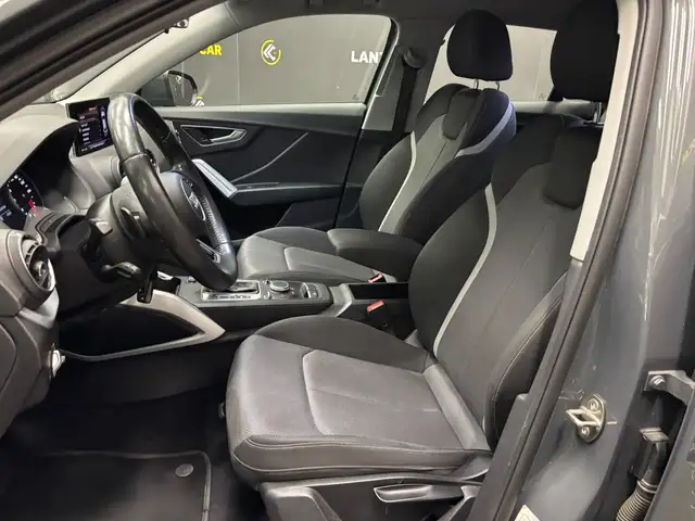Audi Q2 view 11