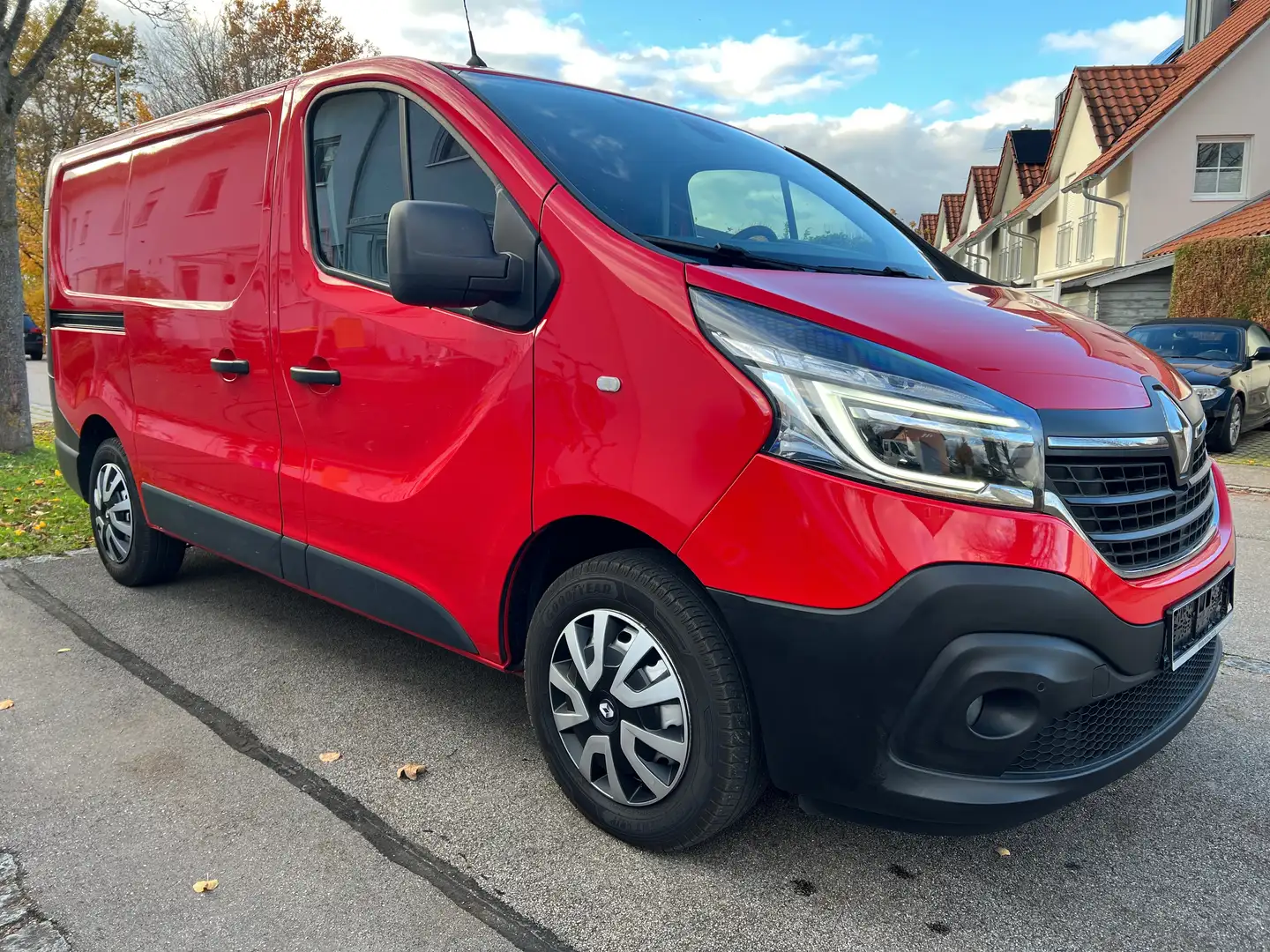 Renault Trafic Energy DCI 120 L1 H1 2,8 T Komfort Kasten Rot - 2