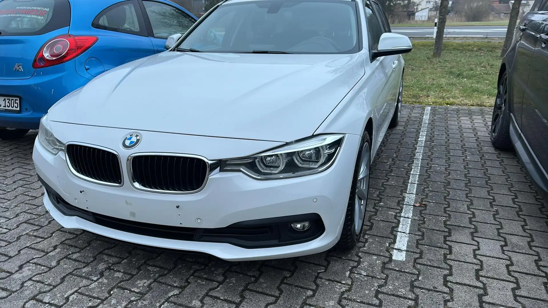 BMW 320 d xDrive Advantage |Navi|Sitzh|PDC|LED|Temp| Bianco - 1
