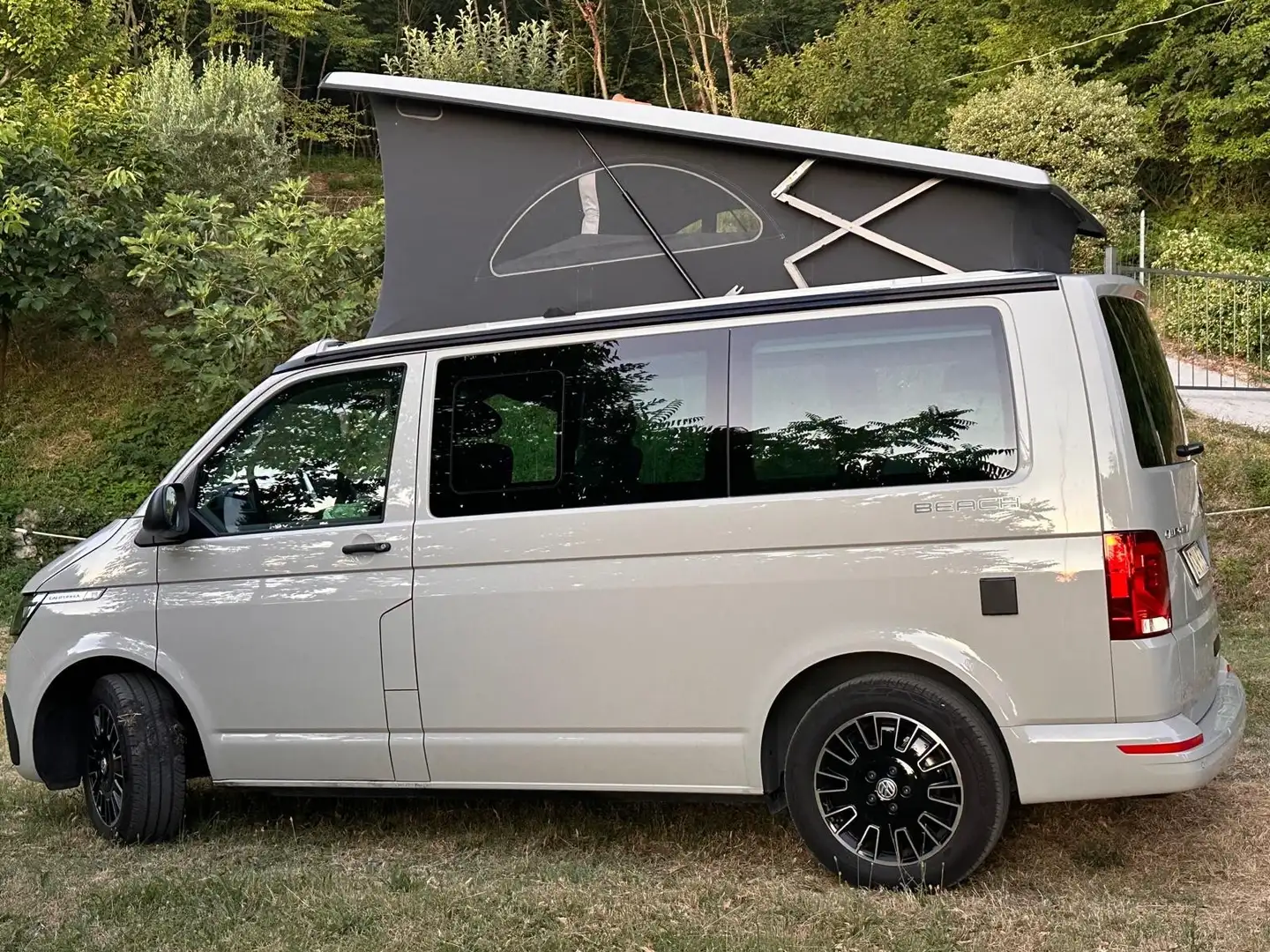 Volkswagen T6 California Beach edition Beige - 1