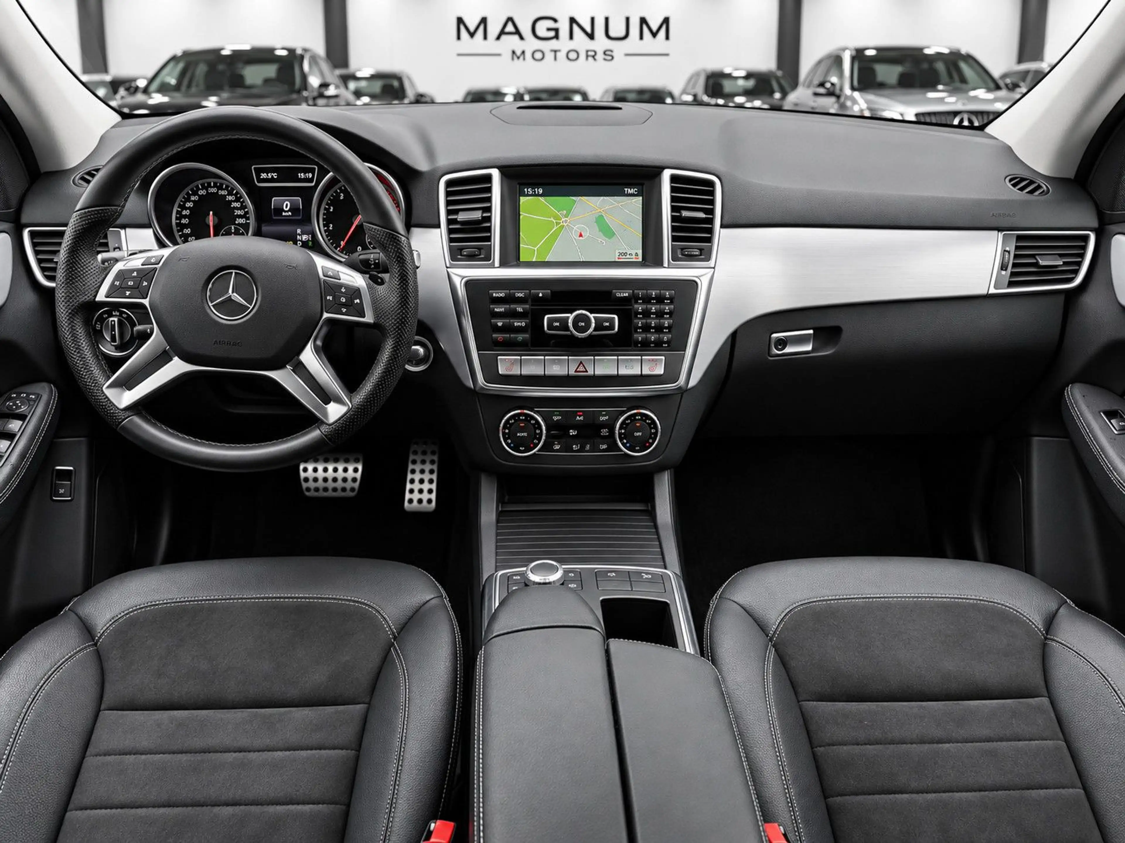 Mercedes-Benz ML 250 ML250 4-MATIC BT *Navi*Leder*AHK*8x Bereift* — photo 14