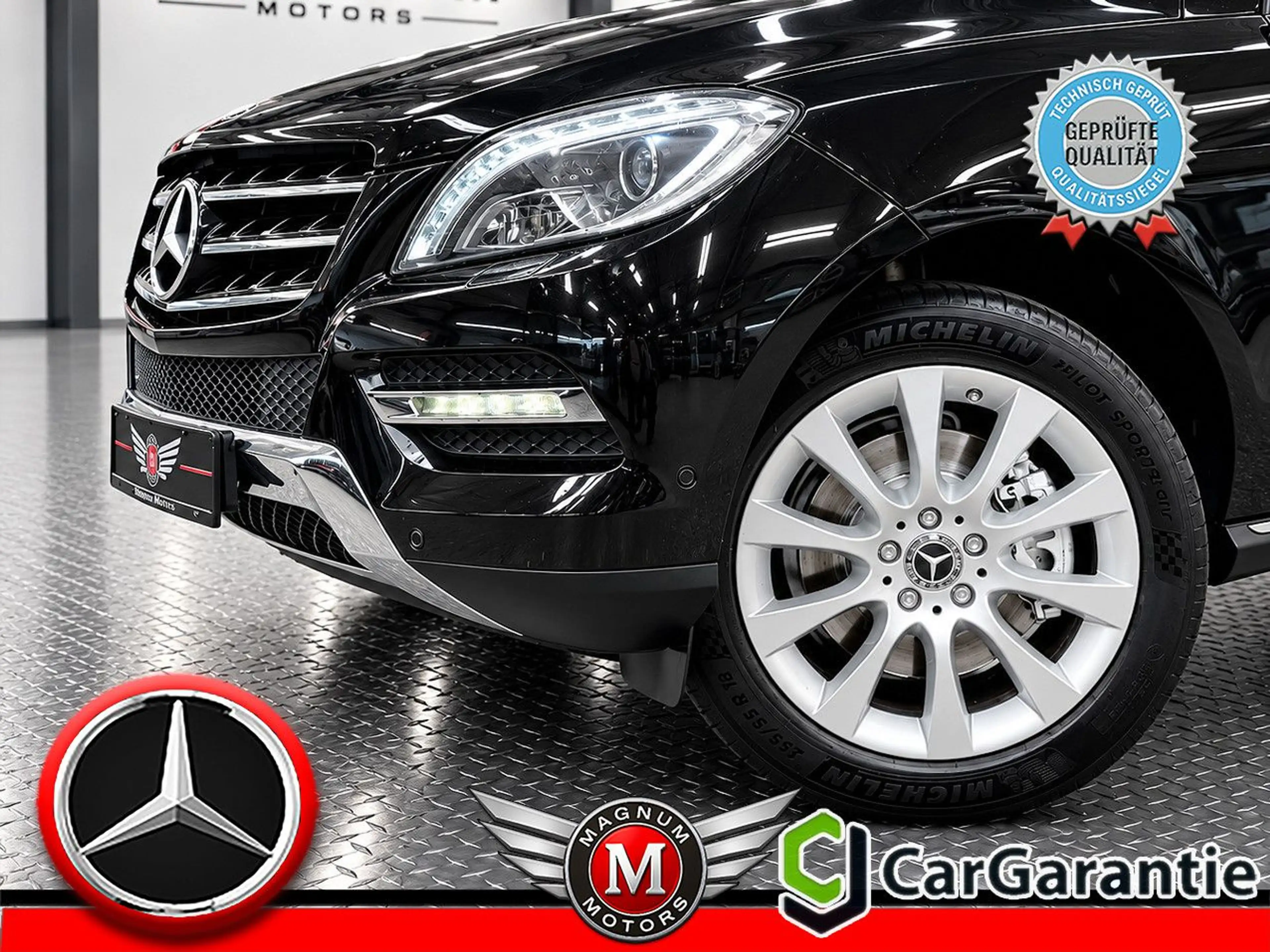 Mercedes-Benz ML 250 ML250 4-MATIC BT *Navi*Leder*AHK*8x Bereift*