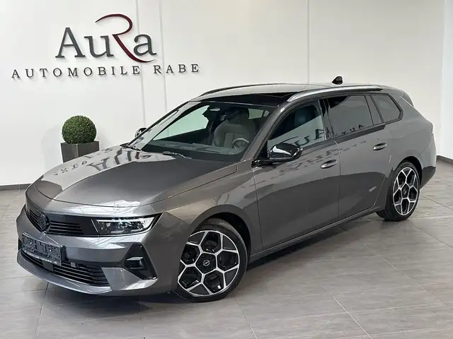 Opel Astra view 2