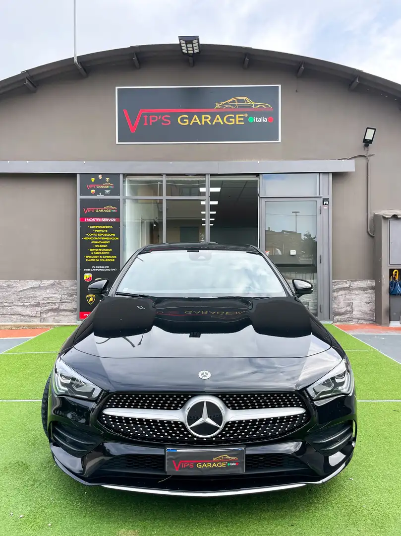 Mercedes-Benz CLA 200 CLA Coupe - C118 Coupe d Premium auto Schwarz - 2