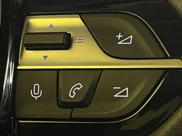 Peugeot 308 view 6