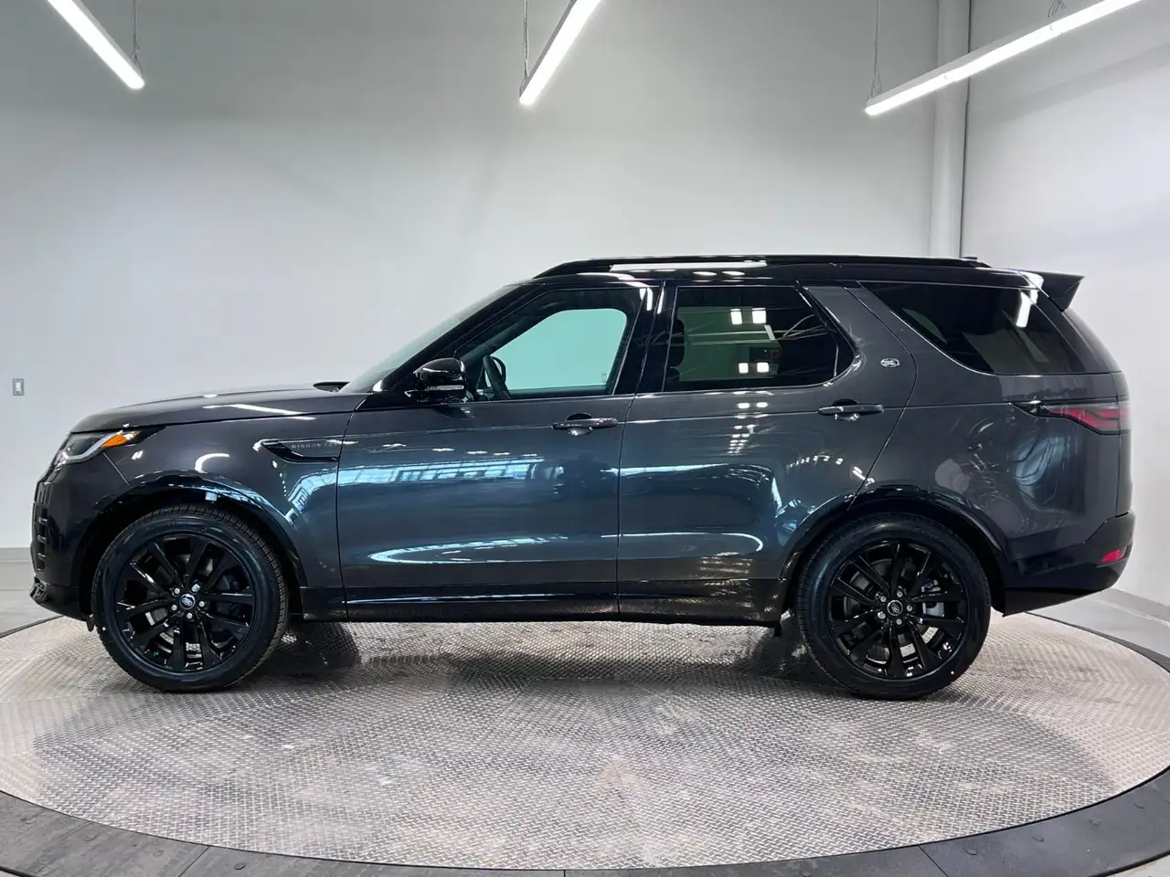 Land Rover Discovery снимка Land Rover Discovery