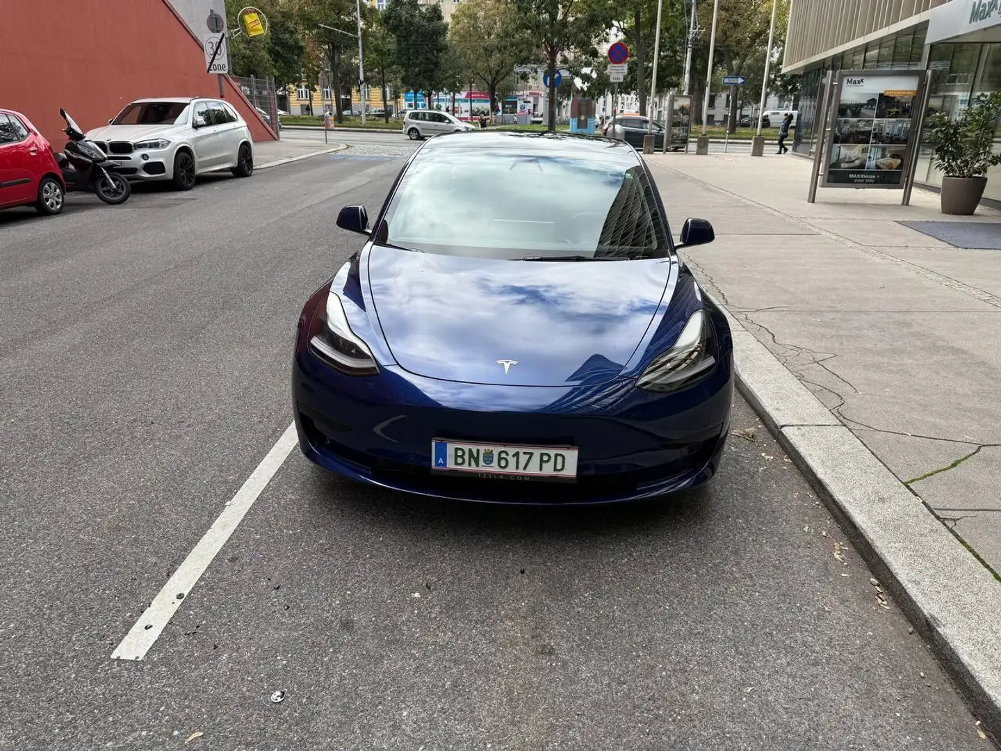 Tesla Model 3 Model 3 Standard Range RWD Plus 57,5kWh RWD Plus Blau - 2