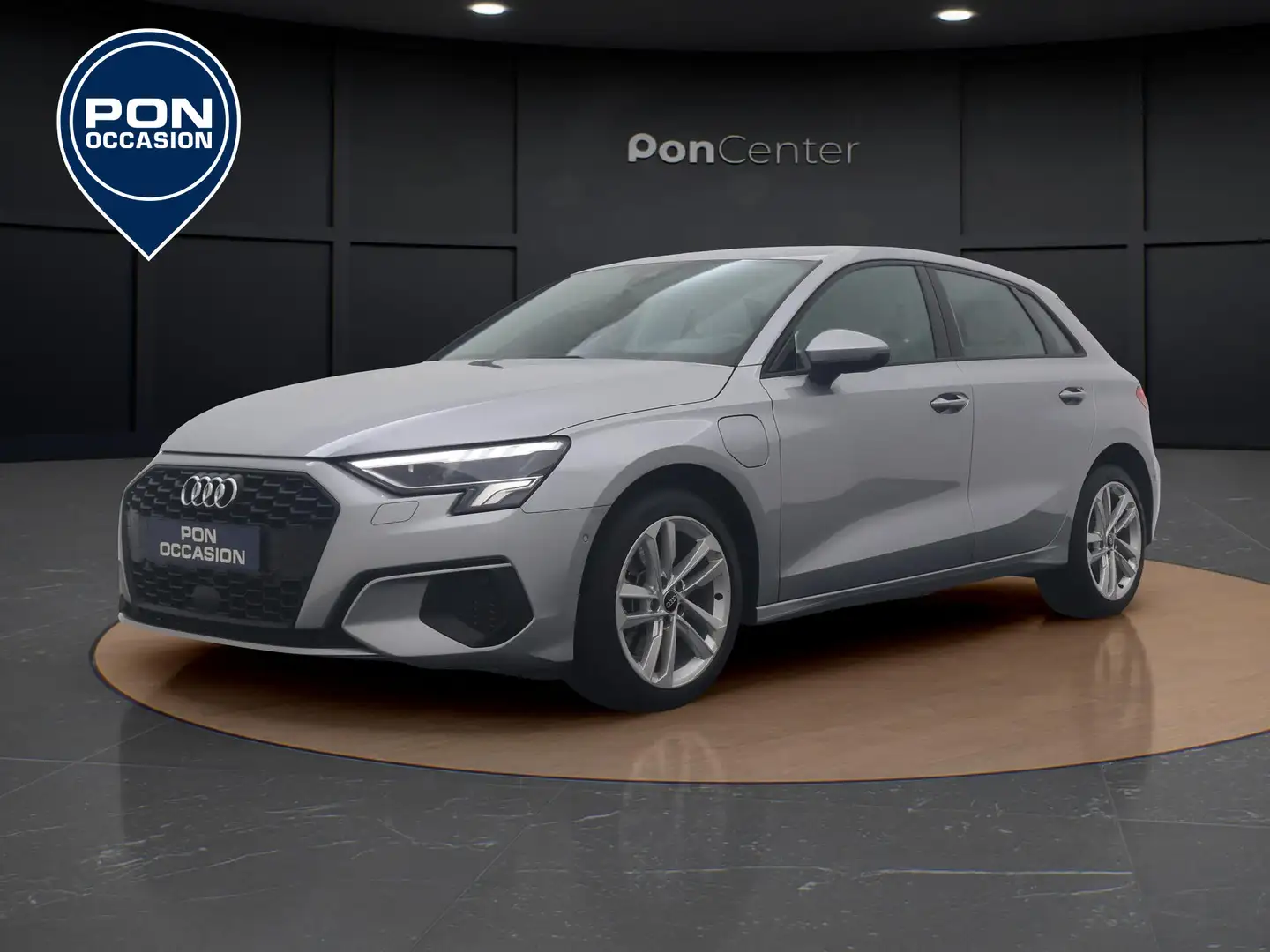 Audi A3 Sportback 40 TFSI e Edition | Navigatie | Parkeerh Zilver - 1