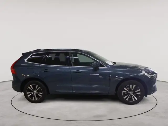 Volvo XC60 view 3