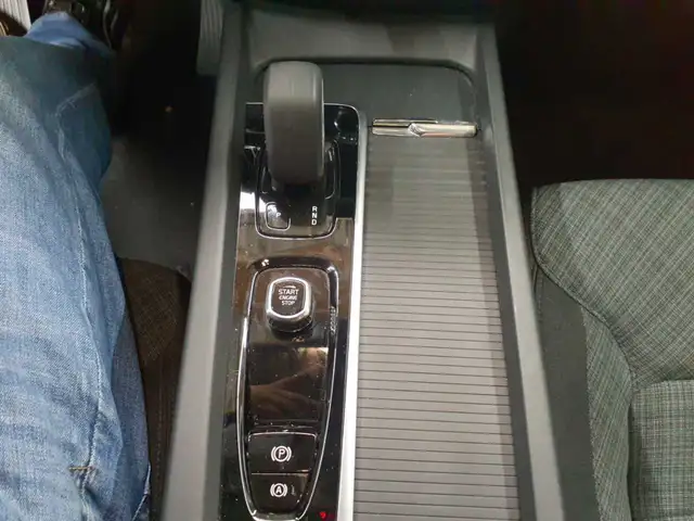 Volvo XC60 view 10