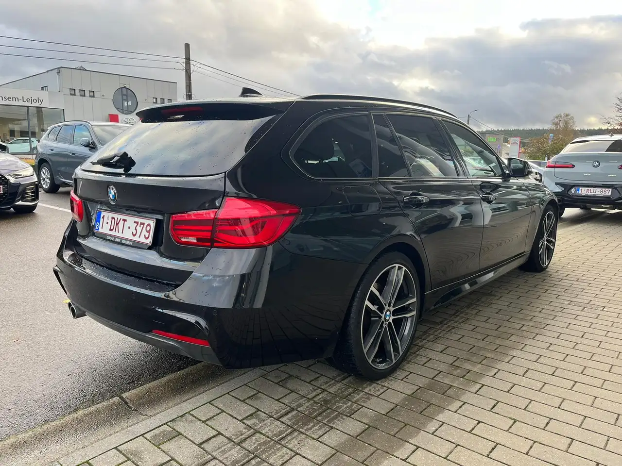 BMW 320