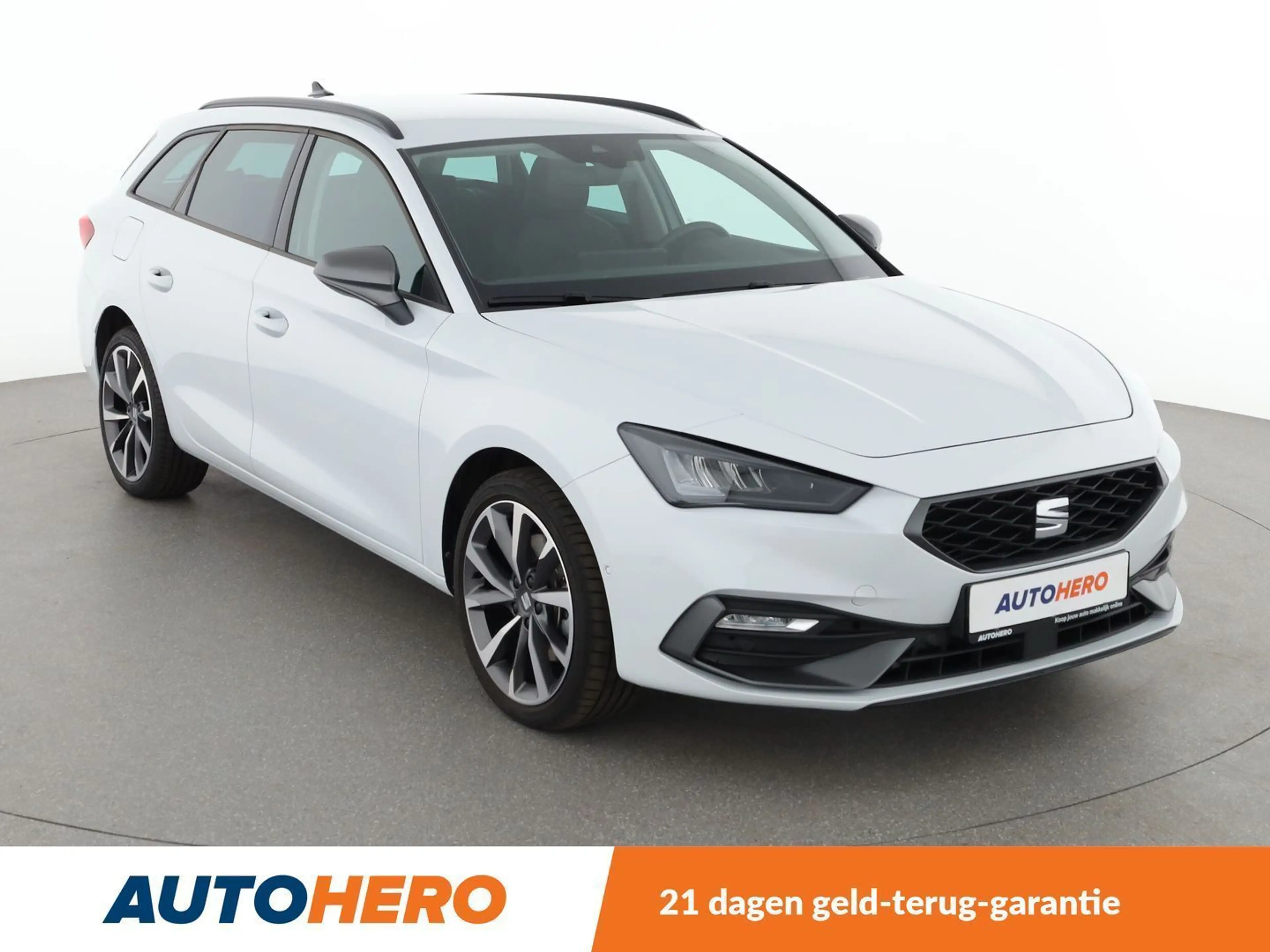 SEAT Leon e-Hybrid 1.4 TSI e-HYBRID FR — photo 8