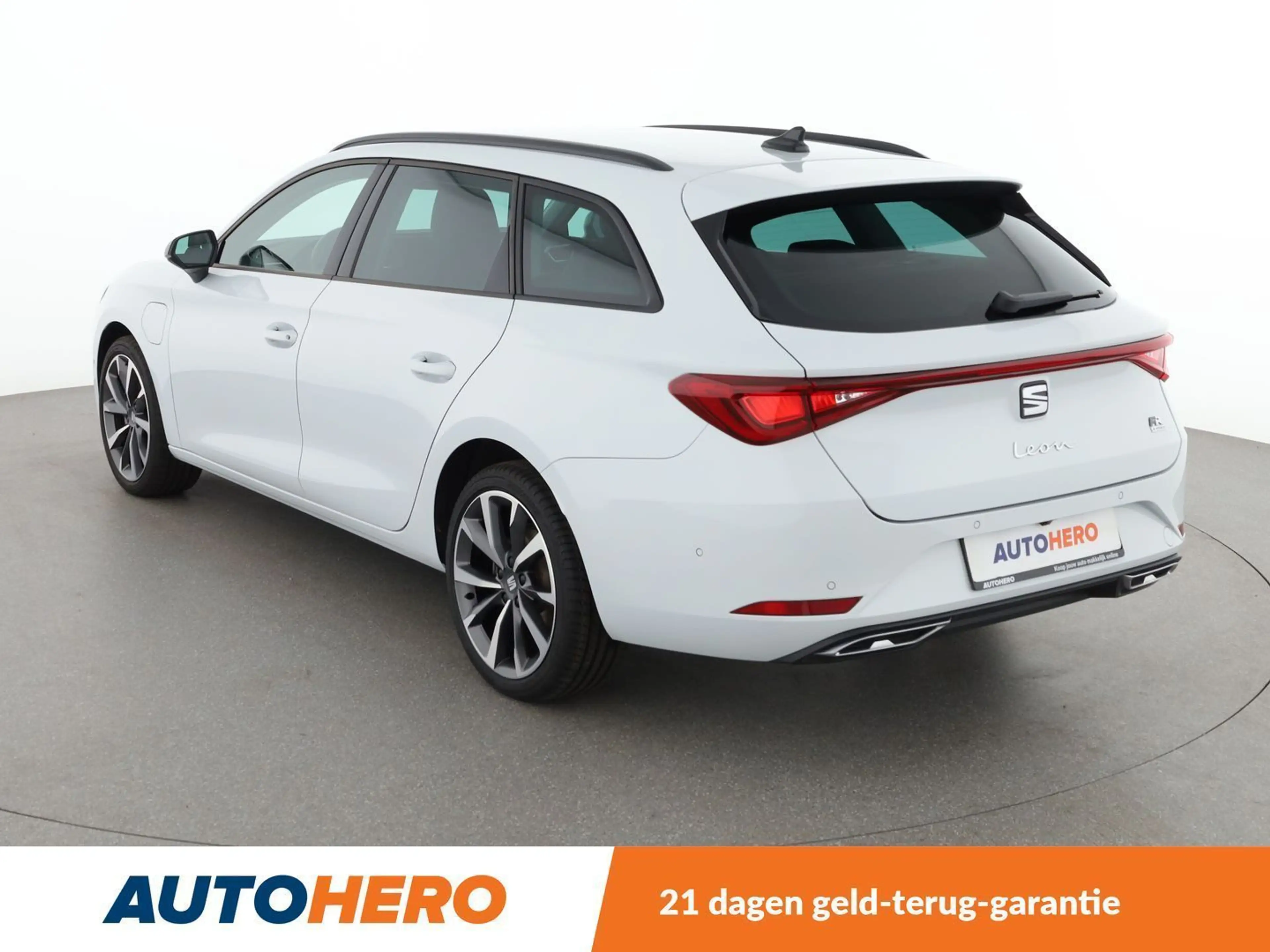 SEAT Leon e-Hybrid 1.4 TSI e-HYBRID FR — photo 4