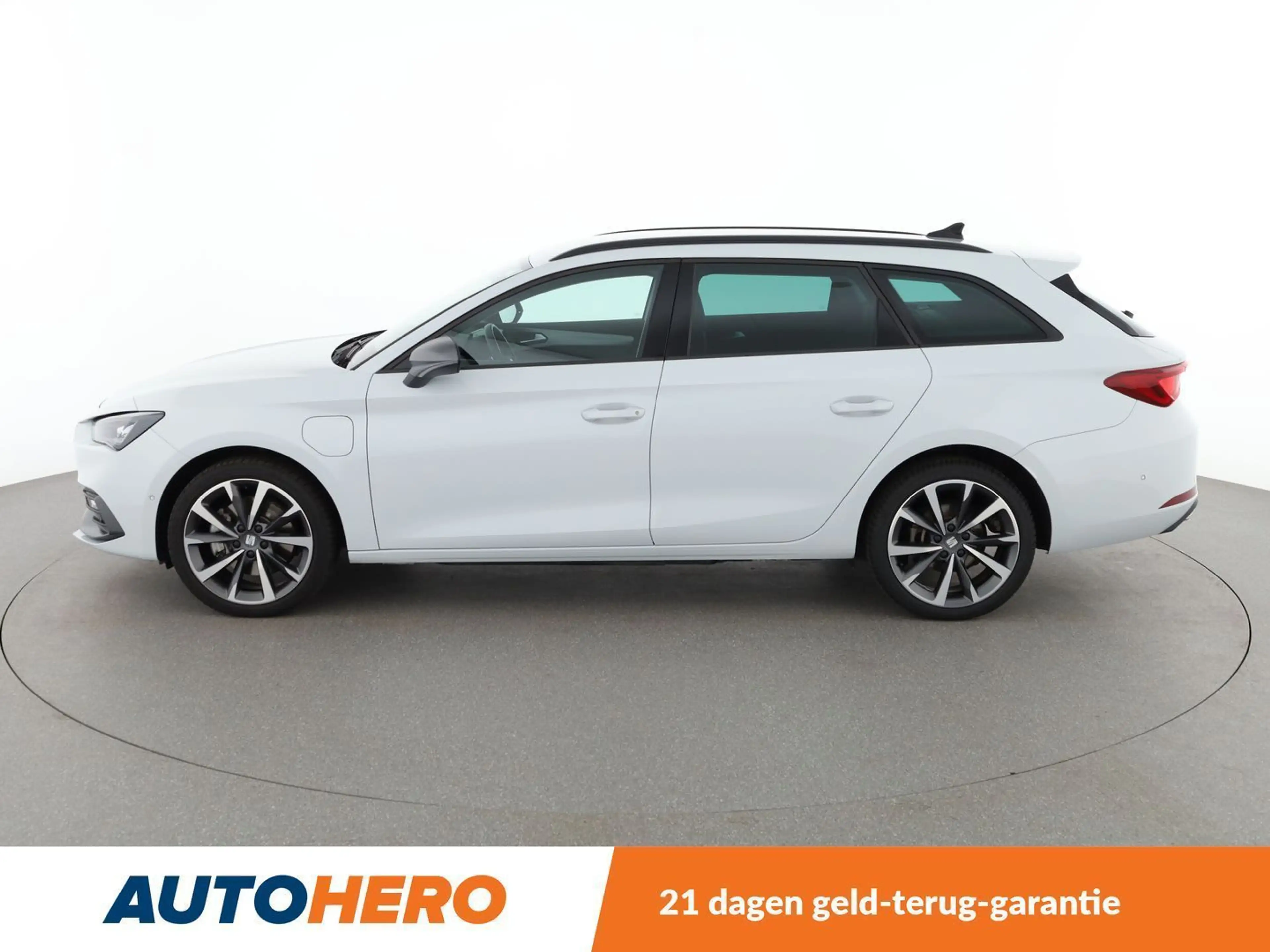 SEAT Leon e-Hybrid 1.4 TSI e-HYBRID FR — photo 3