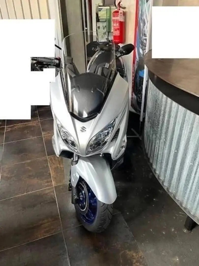 Suzuki Burgman 400 Gri - 2