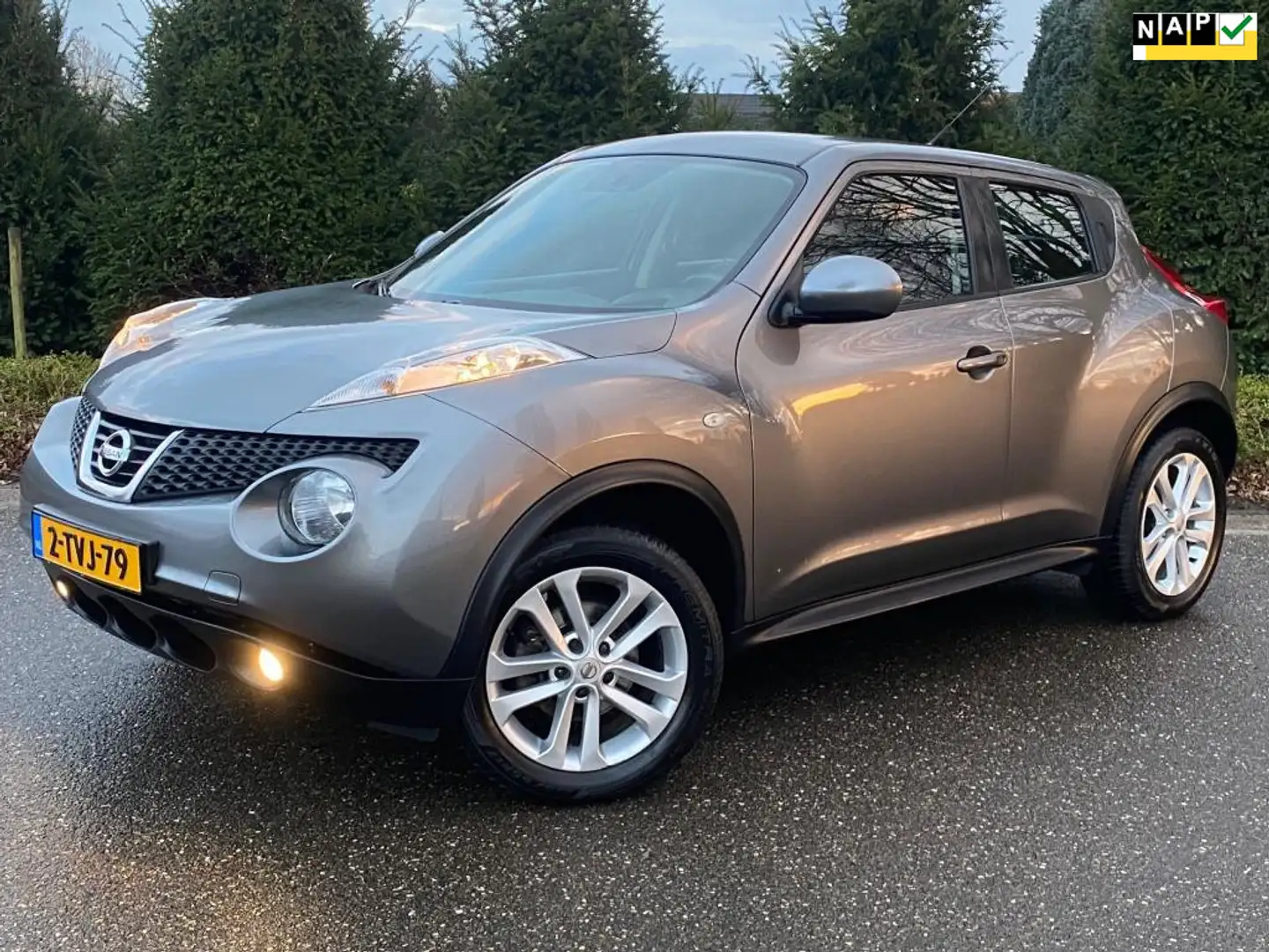 Nissan Juke 1.6 Acenta|Navi|NAP| Grau - 1