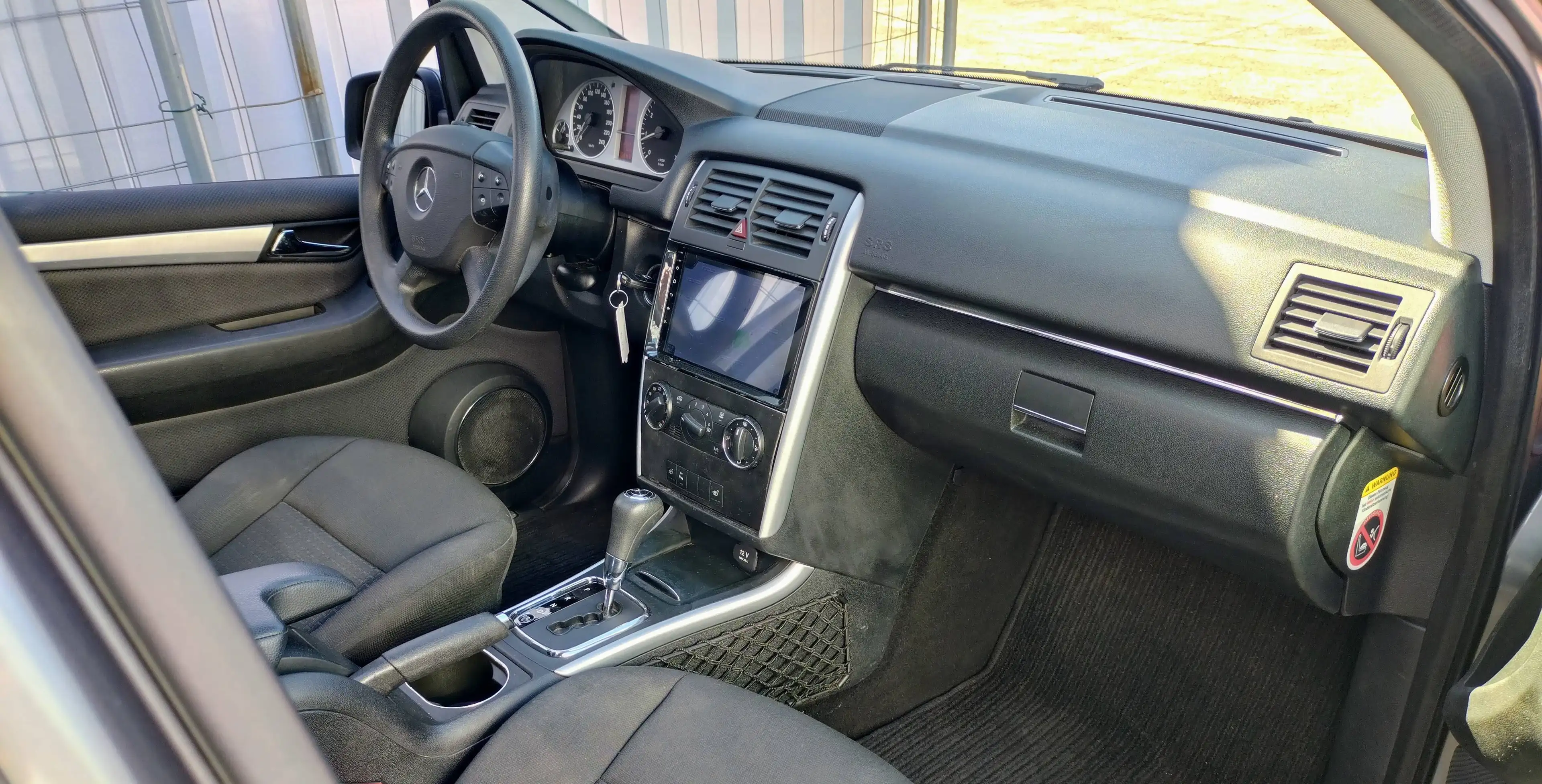 Mercedes-Benz B 200 B 200 +1Hd+Navi+AHK+PDC+Panorama+SHZ+Temp++ — photo 8