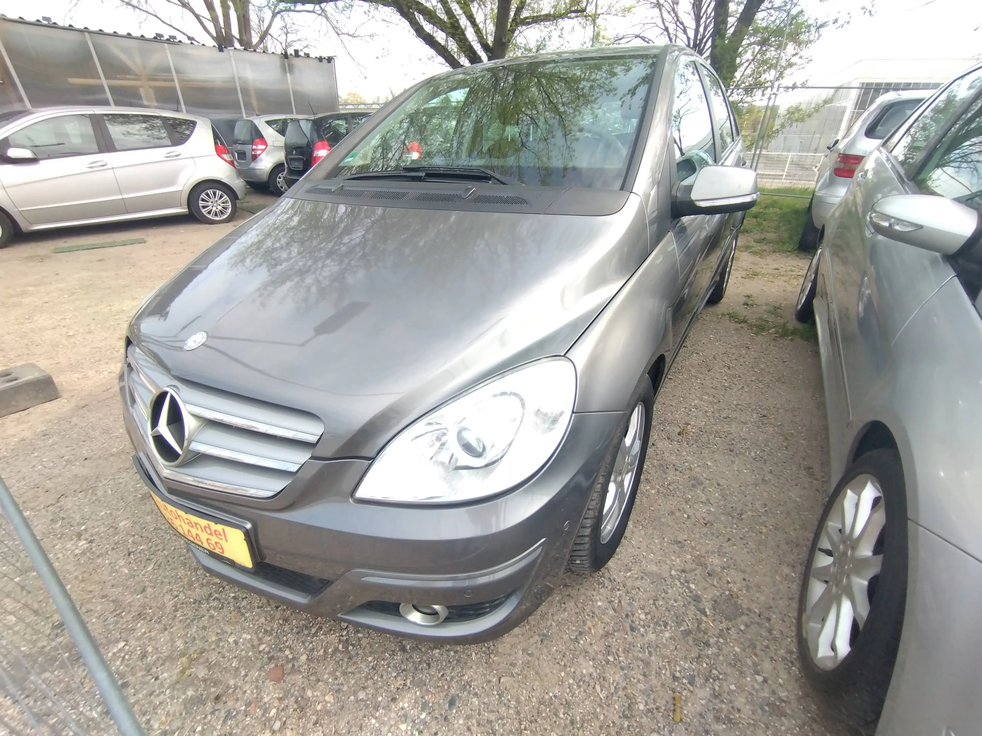 Mercedes-Benz B 200 B 200 +1Hd+Navi+AHK+PDC+Panorama+SHZ+Temp++ — photo 3