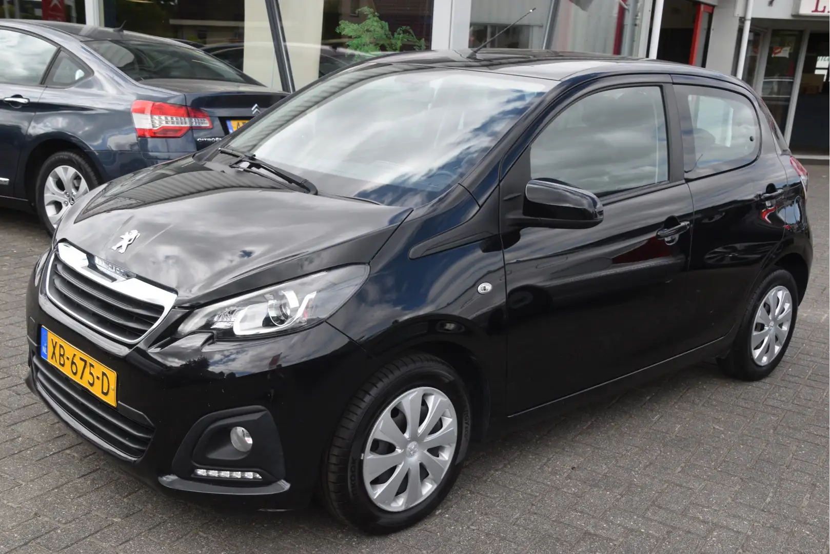 Peugeot 108 1.0 e-VTi Active Airco | Bluetooth | CV+AB | Mistl Zwart - 2