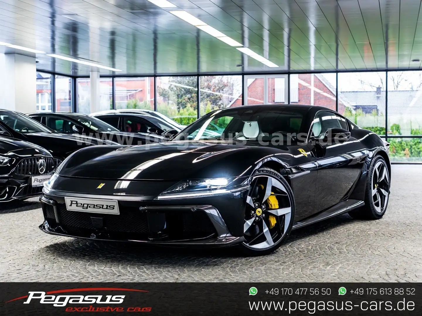 Ferrari 12 Cilindri 12 Cilindri CARBON*KAMERA*LIFT*PANORAMA* Schwarz - 1