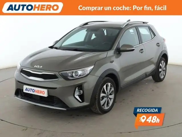 2023 Kia Stonic in Green for sale