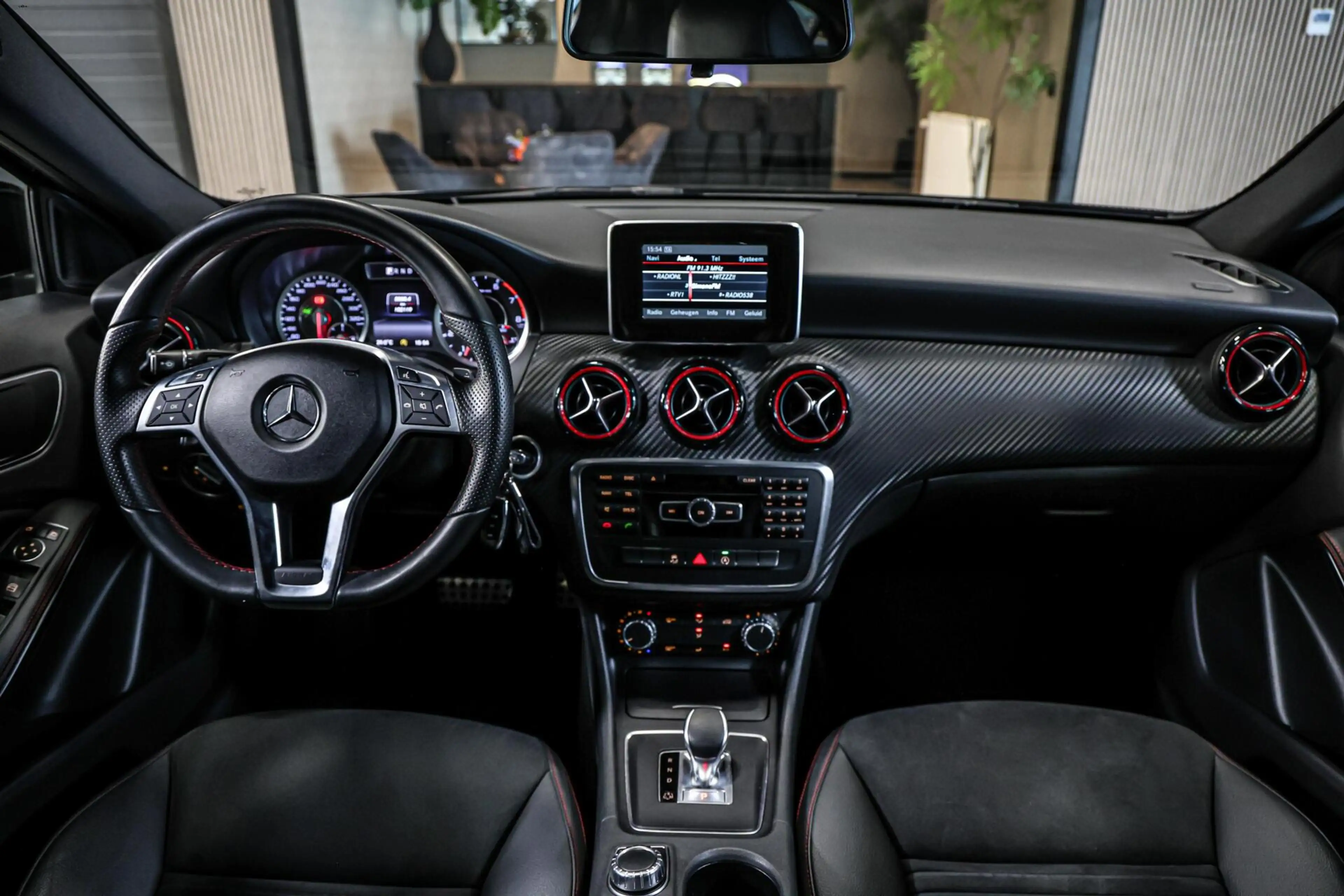 Mercedes-Benz A 45 AMG 4MATIC |Navi|Cruise|Kleppensysteem| — photo 2