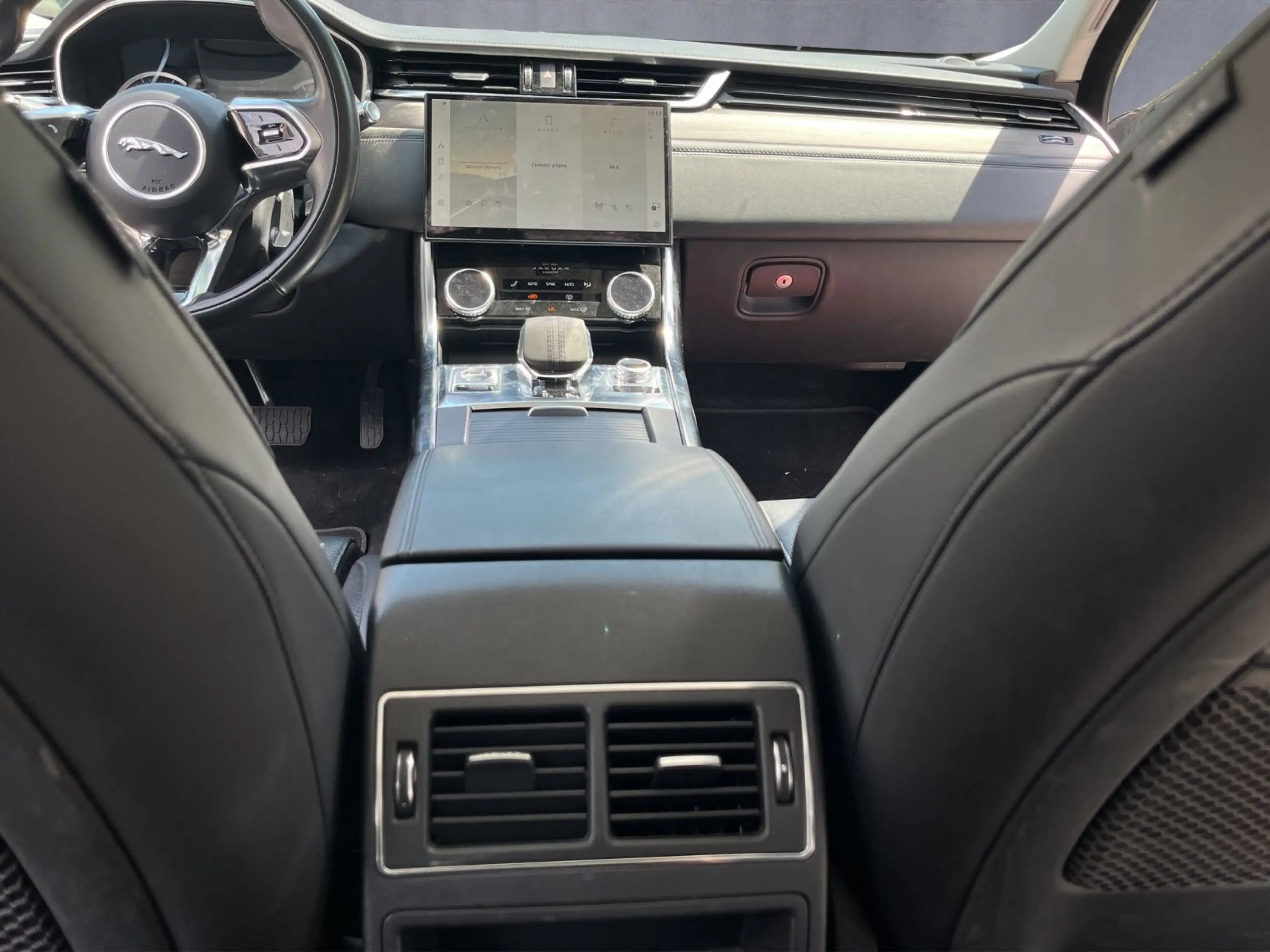 Jaguar XF Sportbrake Leder/Pano+SHD/SHZ/Kamera+2xPDC+++ — photo 14