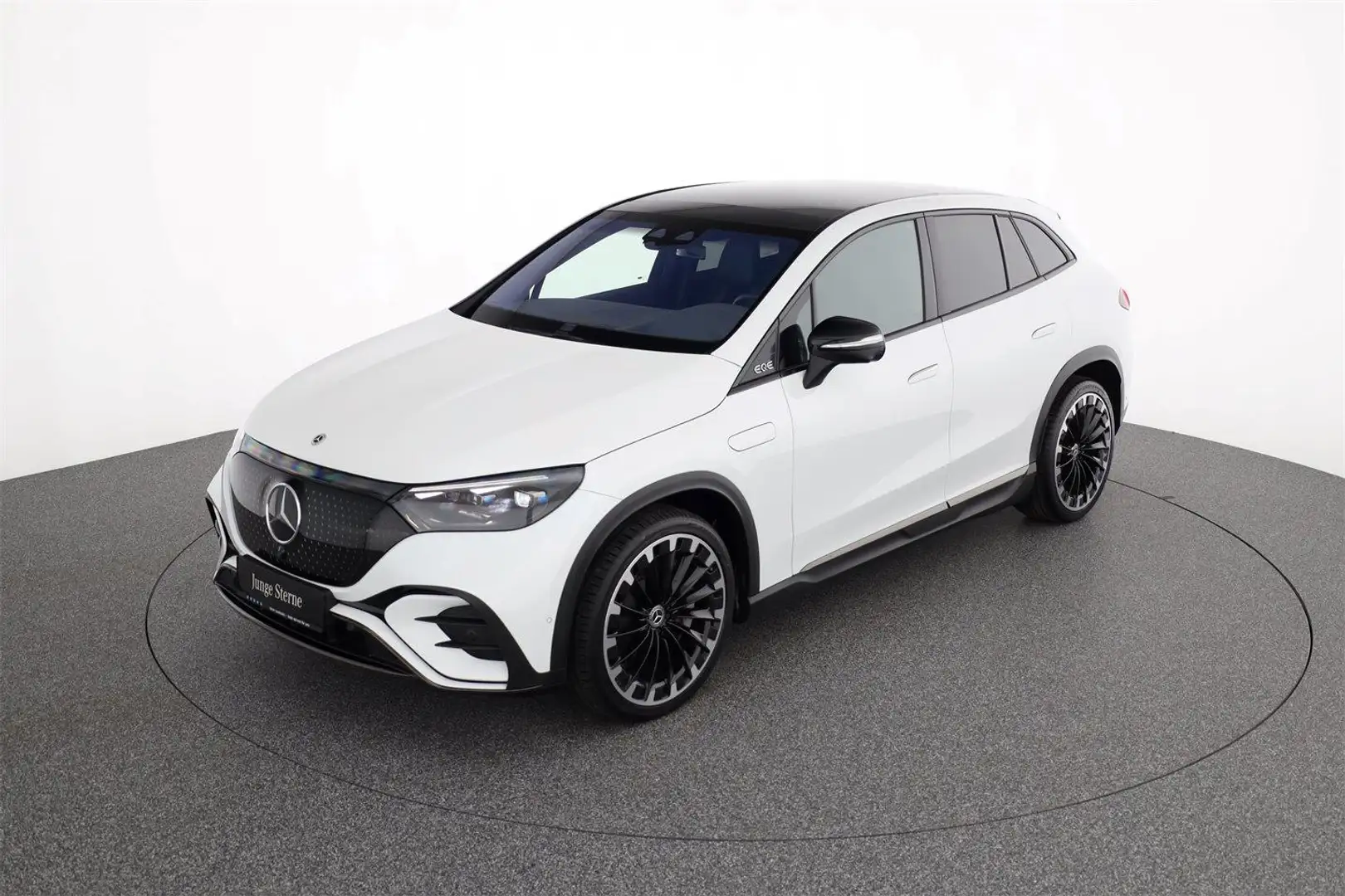 Mercedes-Benz EQE SUV 500 4M Airmatic Memory PanoramaUV Weiß - 2