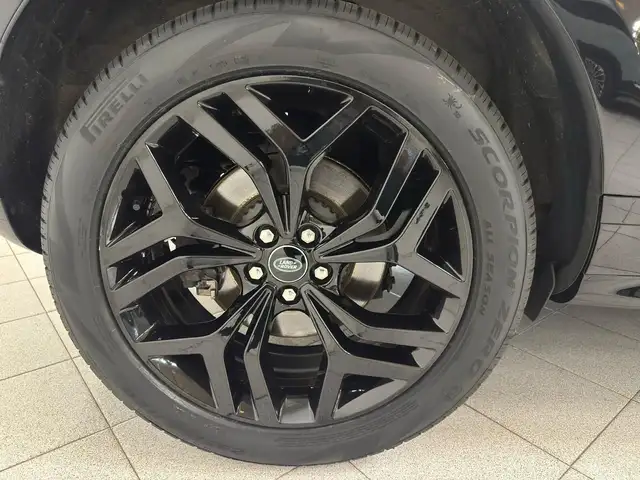 Land Rover Range Rover Evoque view 9