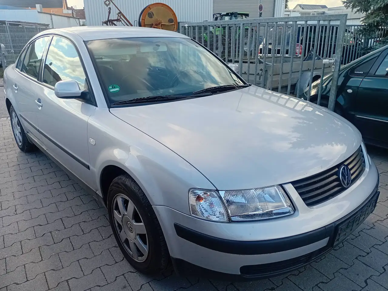 Volkswagen Passat 1.6 HU & AU 05-2027, foto 2