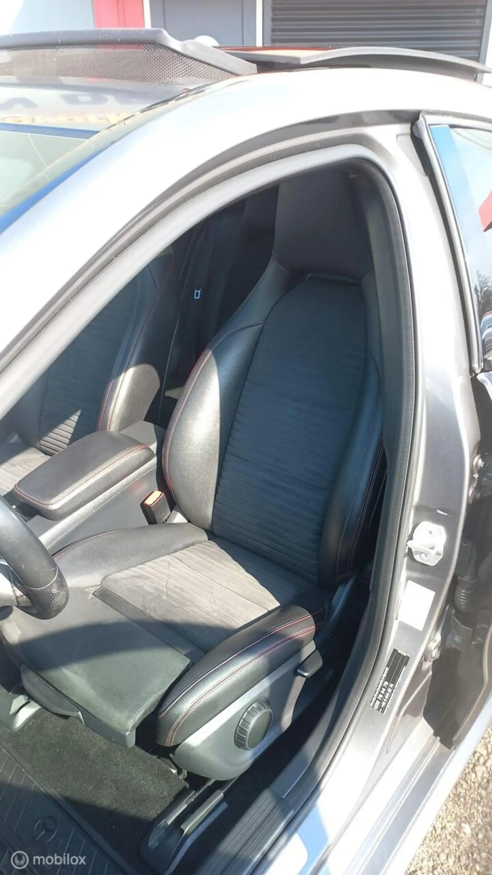 Mercedes-Benz A 180 Prestige — photo 11